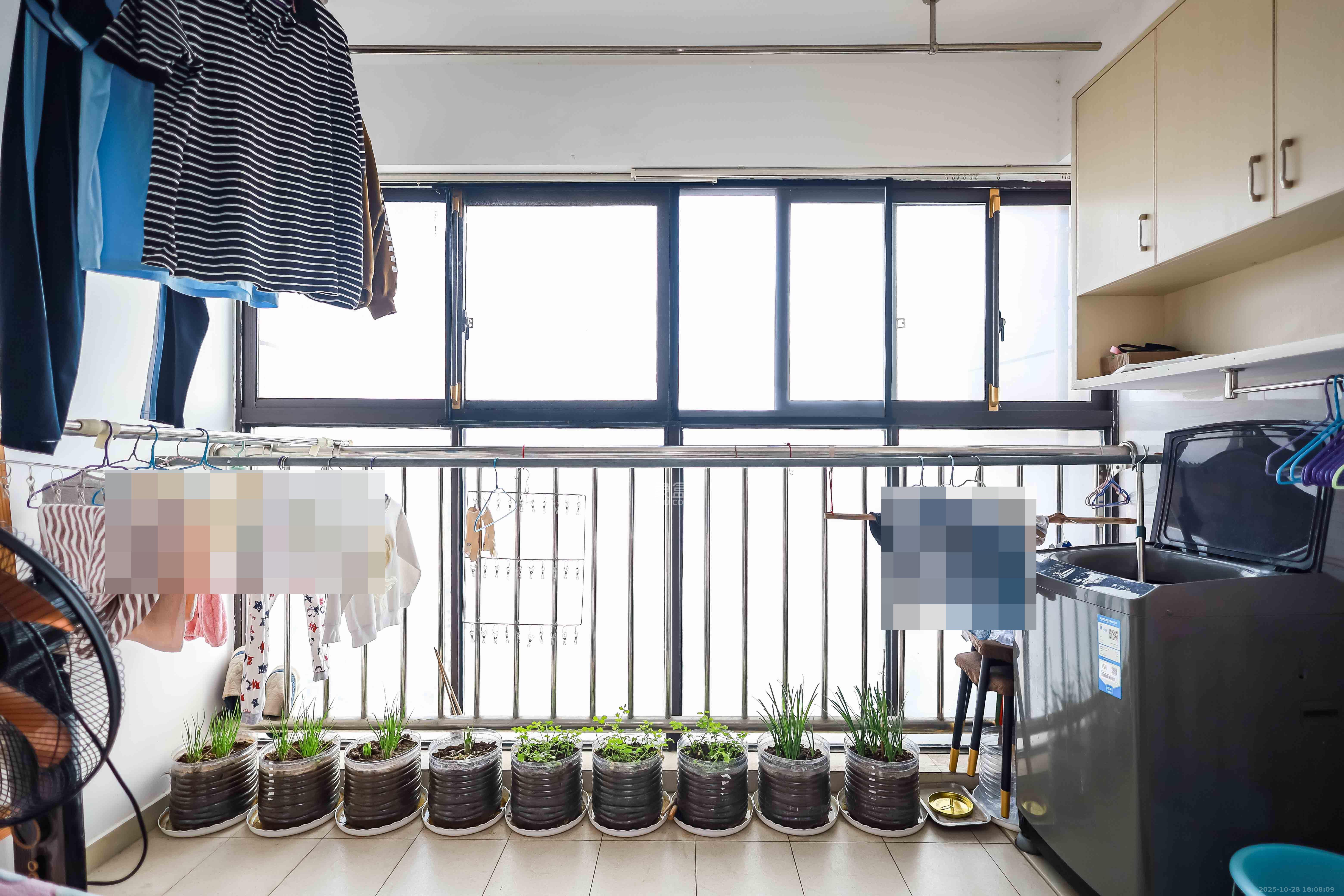 金科世界城  3室2厅2卫    68.0万 金科世界城  3室2厅2卫    68.0万阳台