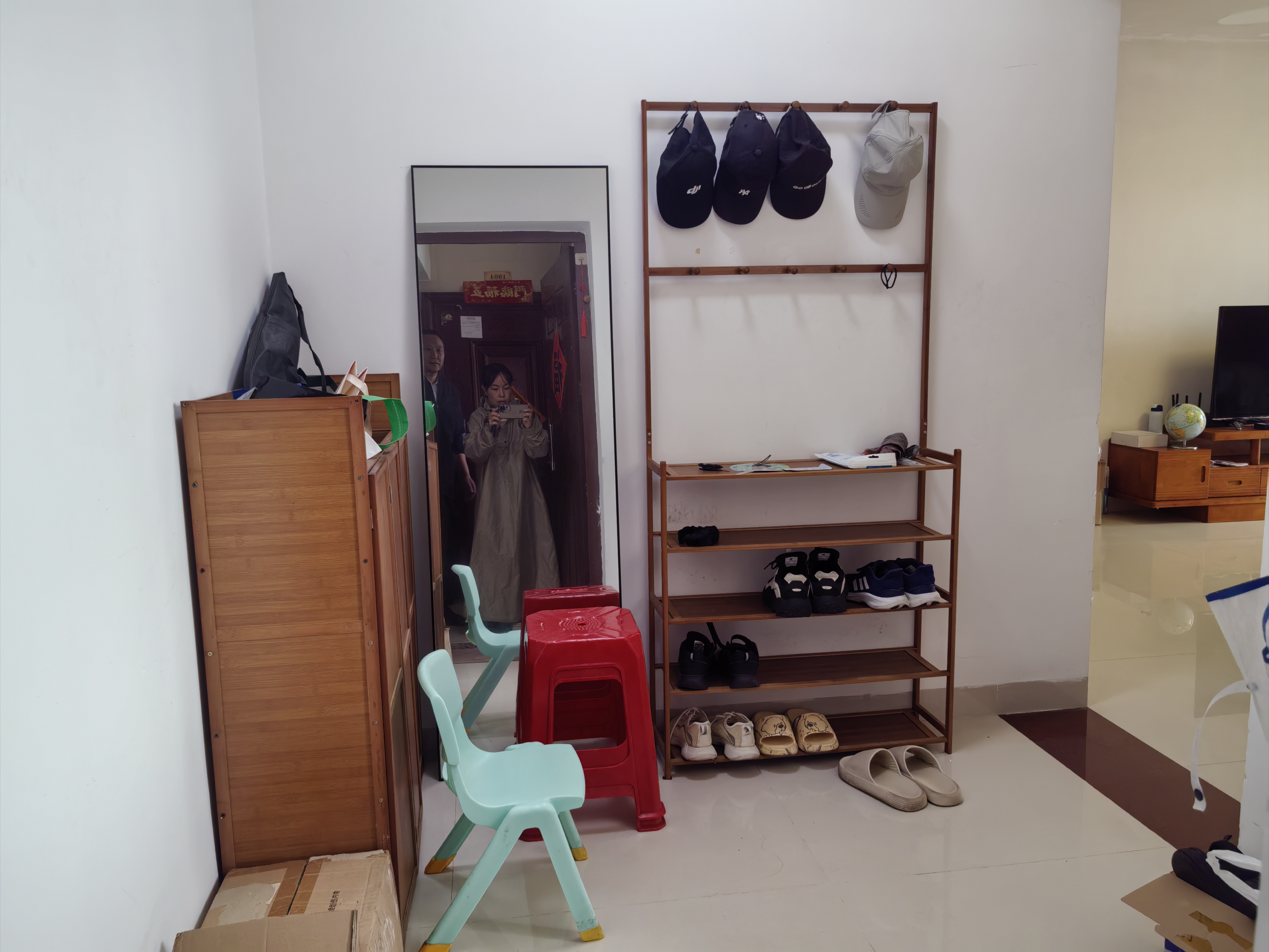 正业广场  3室2厅2卫    2800.0元/月 正业广场  3室2厅2卫    2800.0元/月室内图