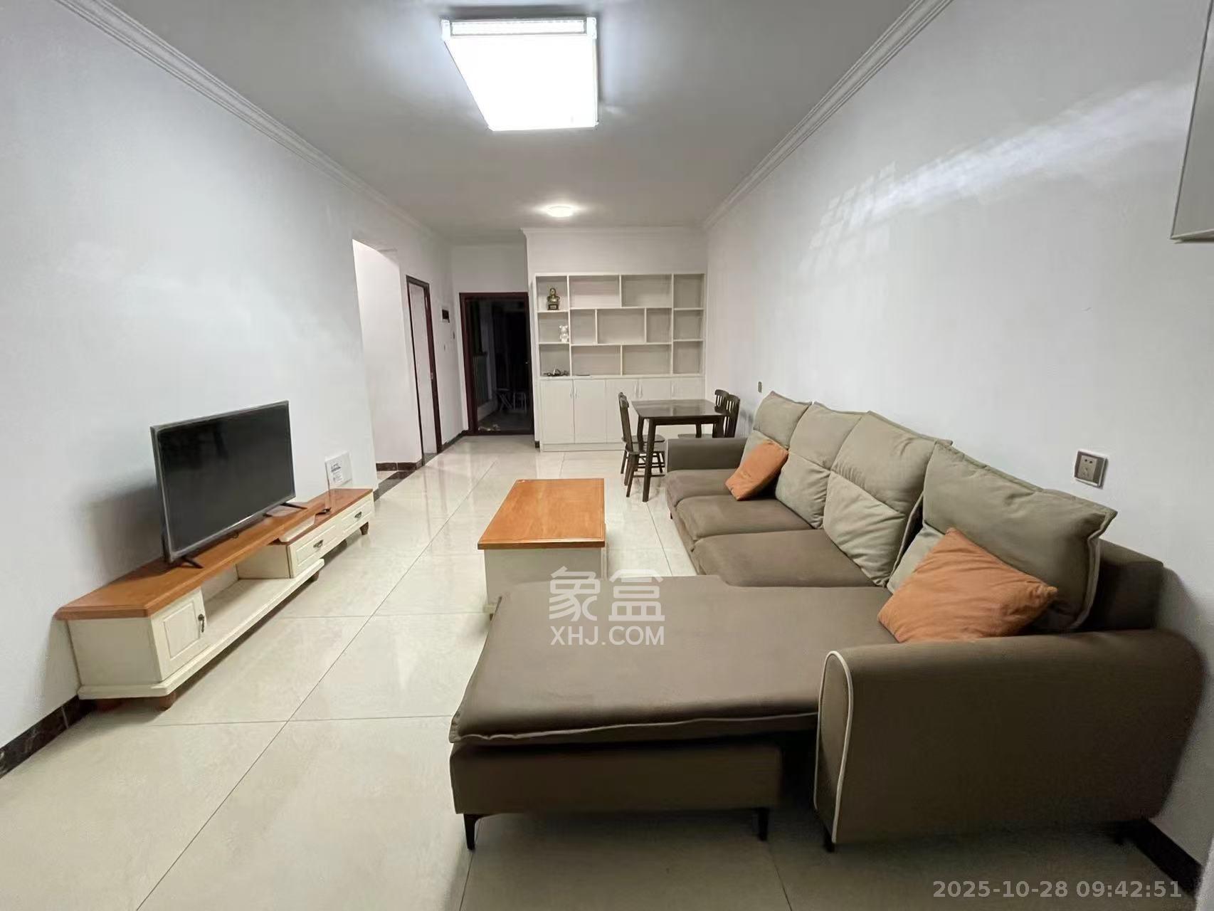 东宜兰园  2室1厅1卫    1800.0元/月室内图