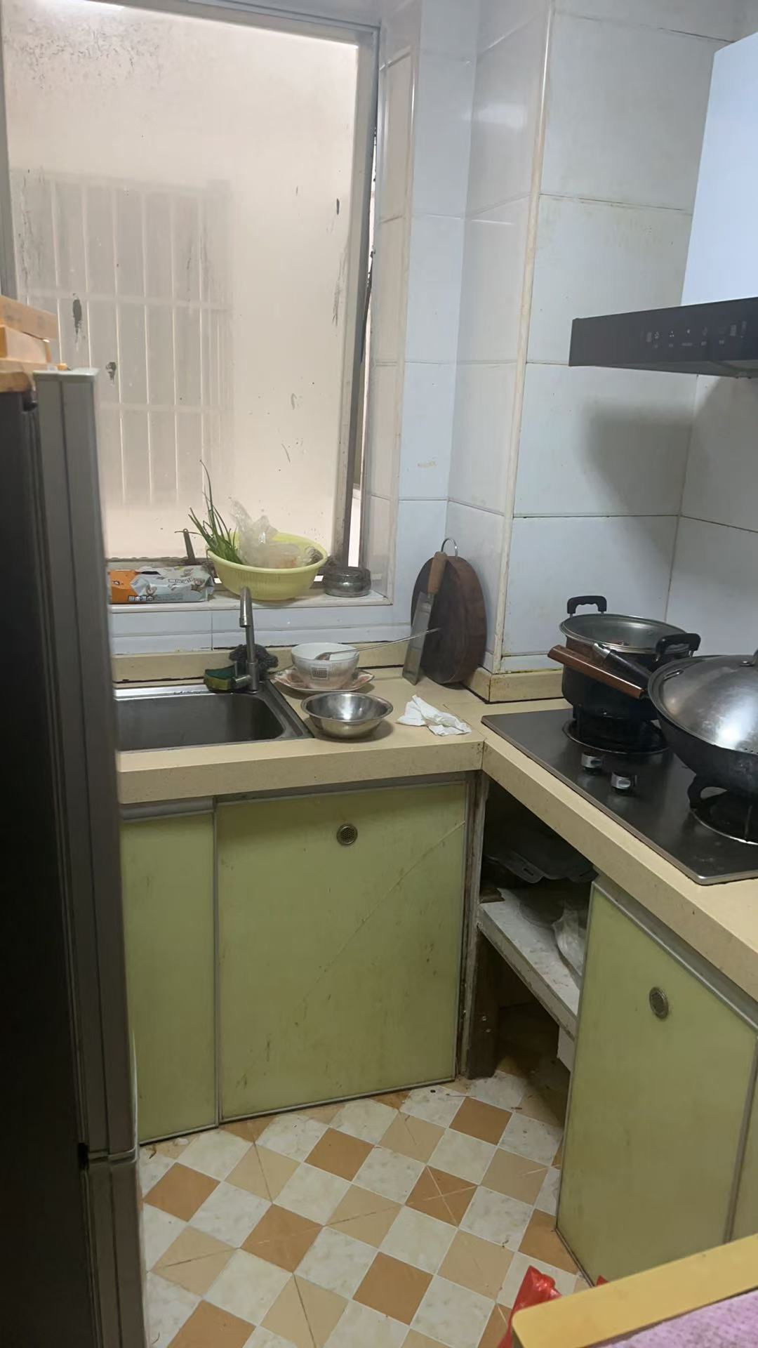 海建花园 1室0厅0卫 1800.0元/月 海建花园 1室0厅0卫 1800.0元/月室内图