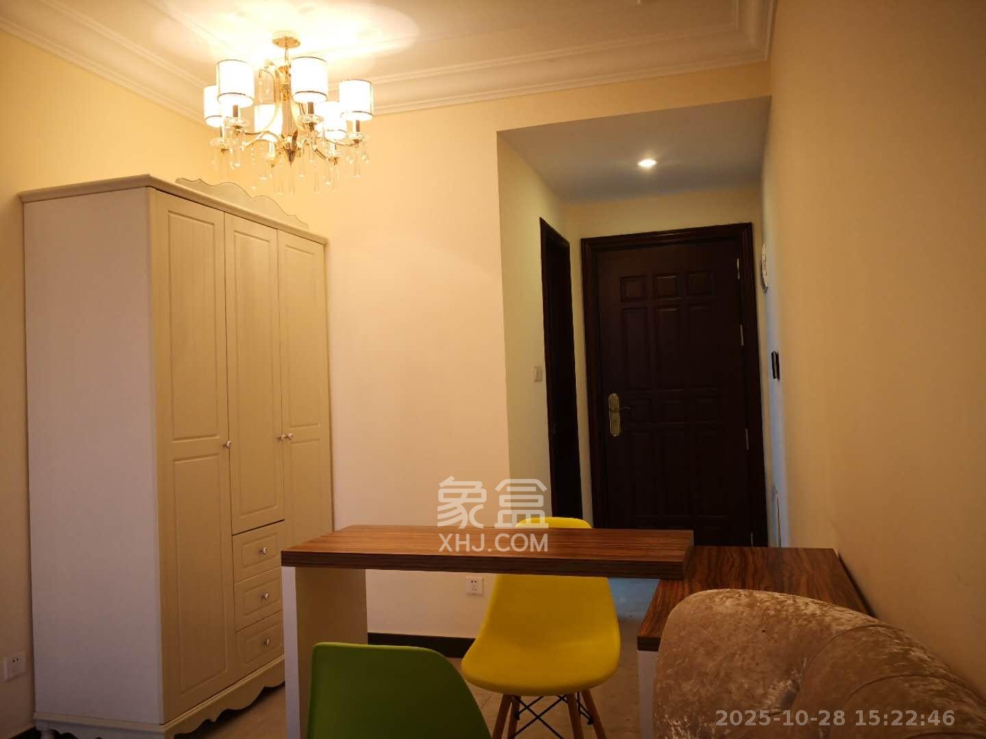 恒大国际广场  2室1厅1卫    2100.0元/月 恒大国际广场  2室1厅1卫    2100.0元/月室内图