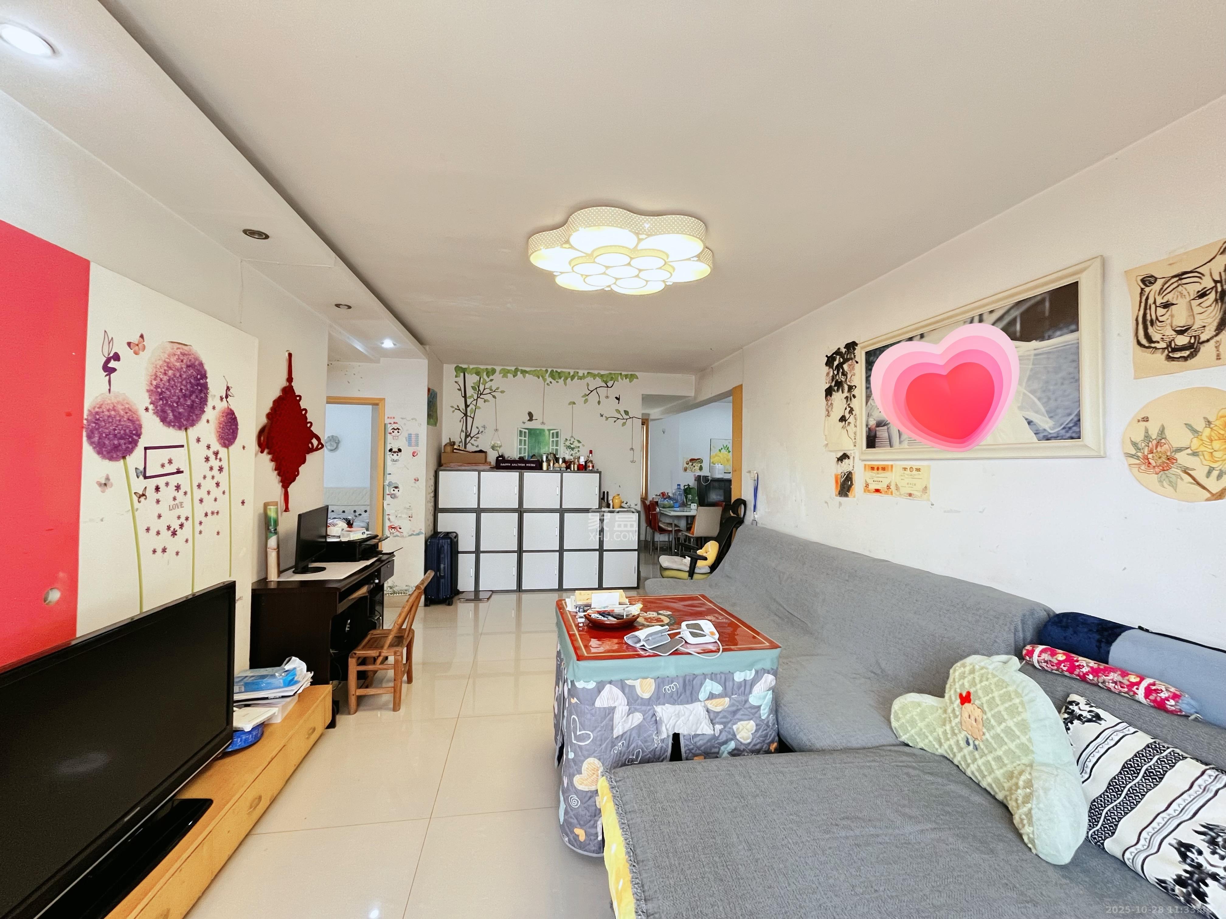 华欣公寓  2室2厅1卫    1800.0元/月