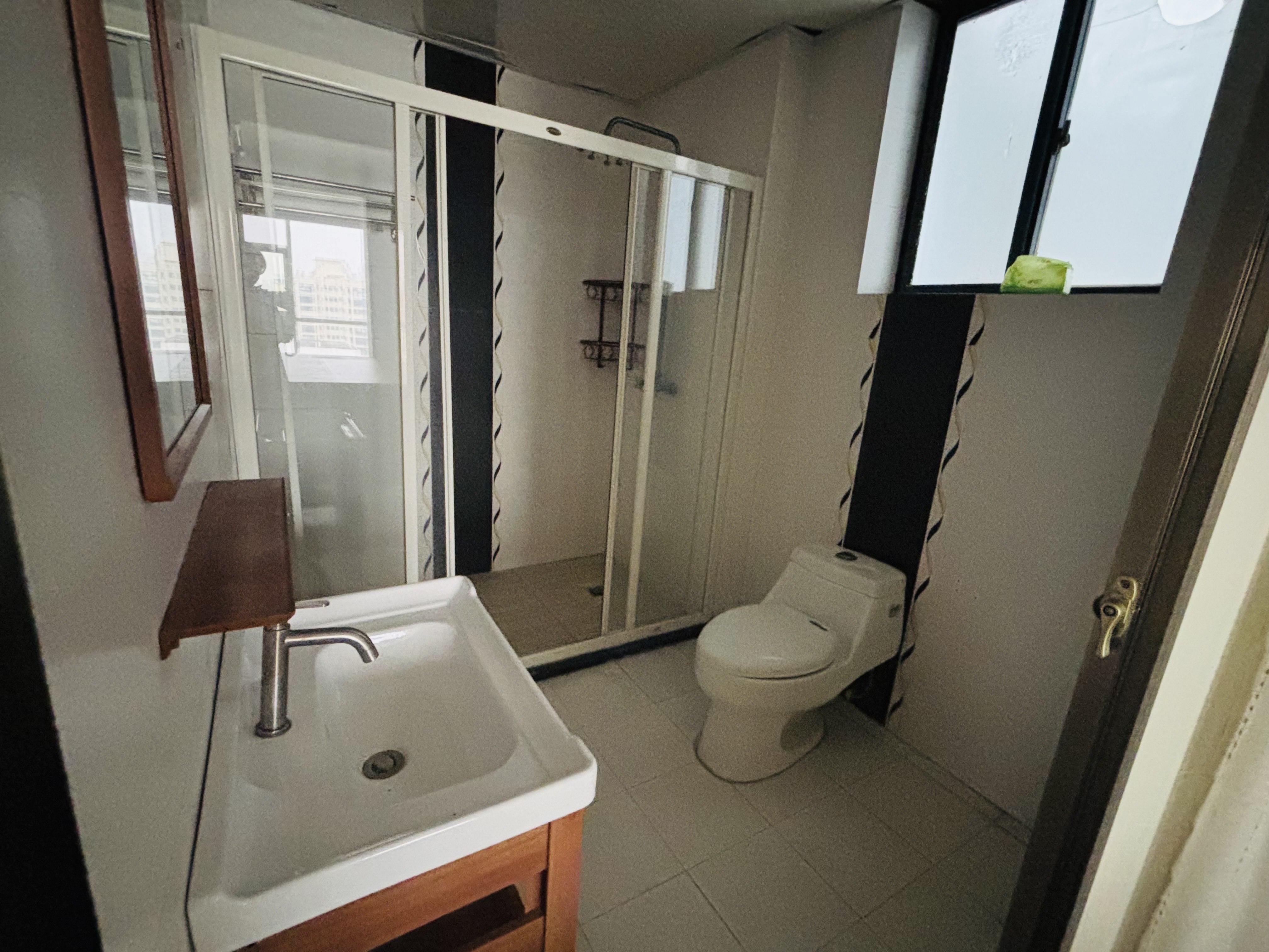 瑞特广场 3室2厅1卫 3200.0元/月 瑞特广场 3室2厅1卫 3200.0元/月室内图