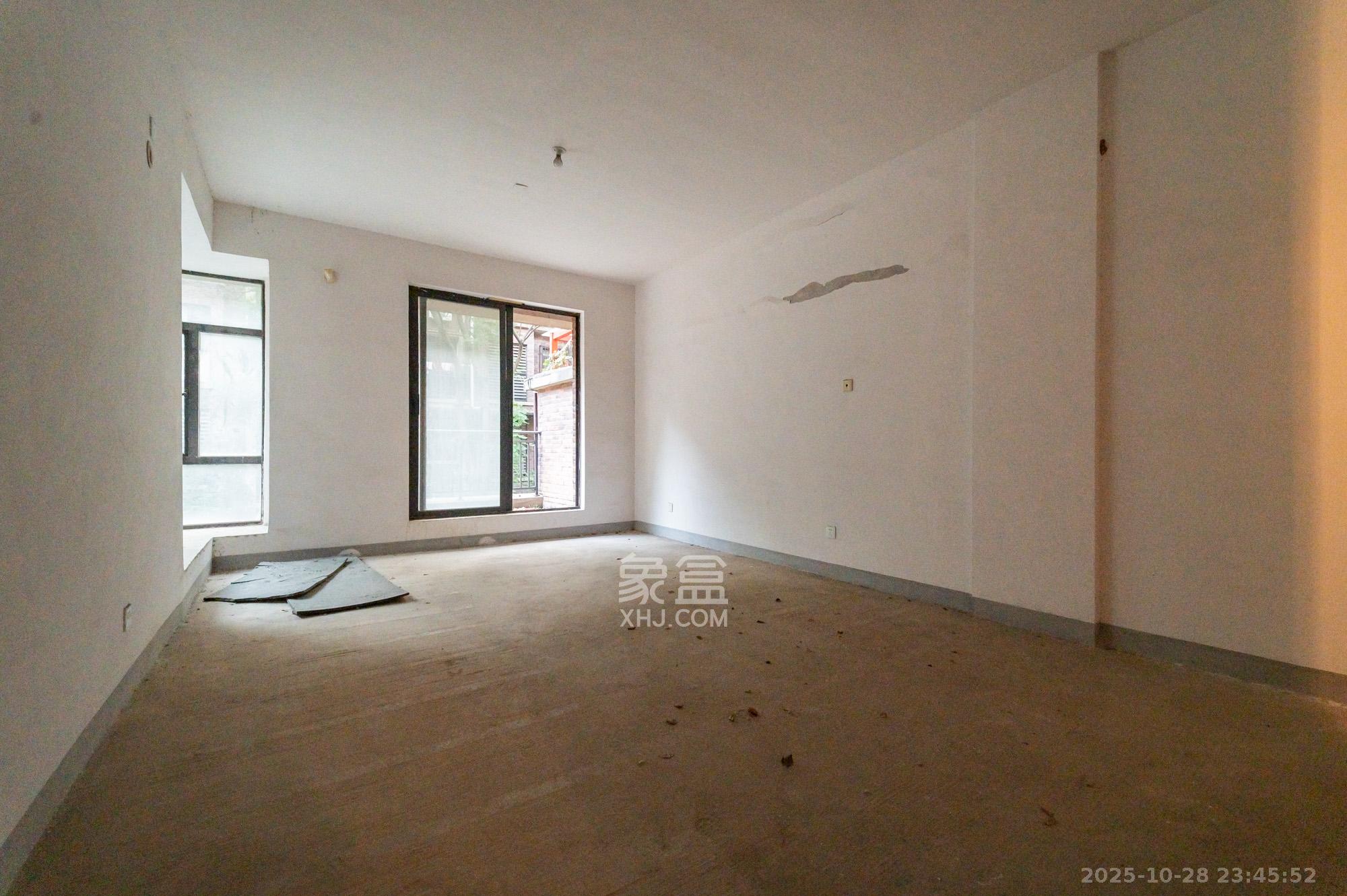 星湖湾一期洋房  4室2厅2卫    205.0万 星湖湾一期洋房  4室2厅2卫    205.0万其他