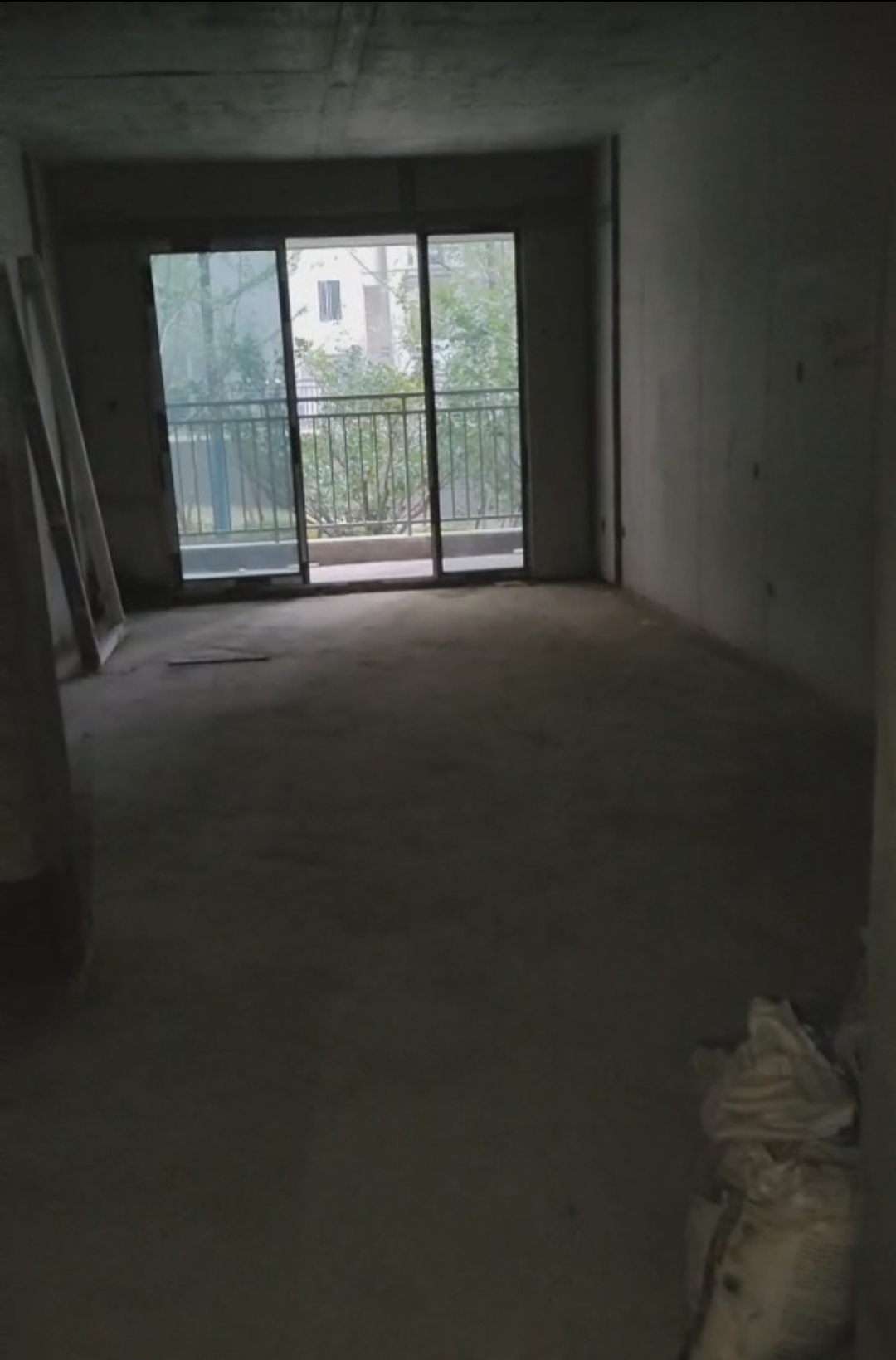 吾悦广场 3室2厅2卫 55.0万 吾悦广场 3室2厅2卫 55.0万客厅