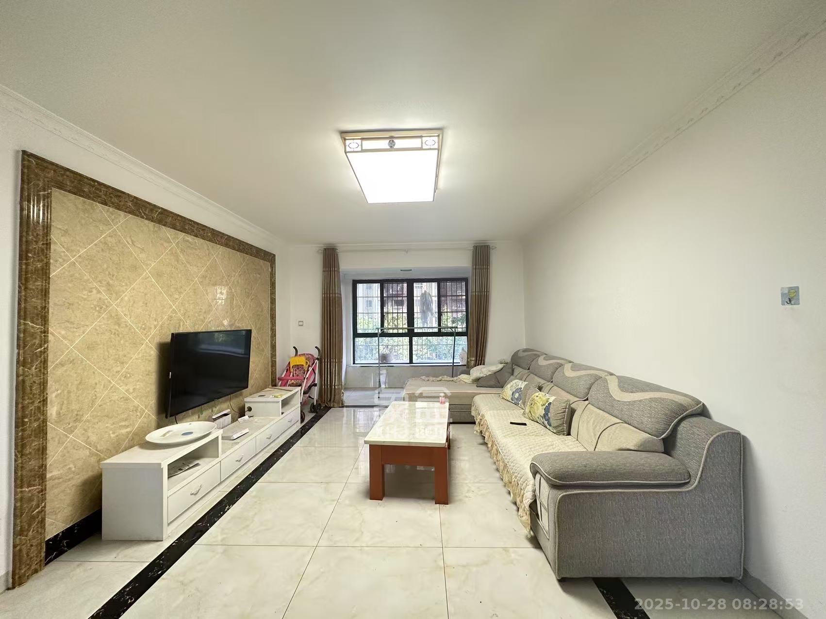 东岸梅园小区 3室2厅2卫 2300.0元/月 东岸梅园小区 3室2厅2卫 2300.0元/月室内图