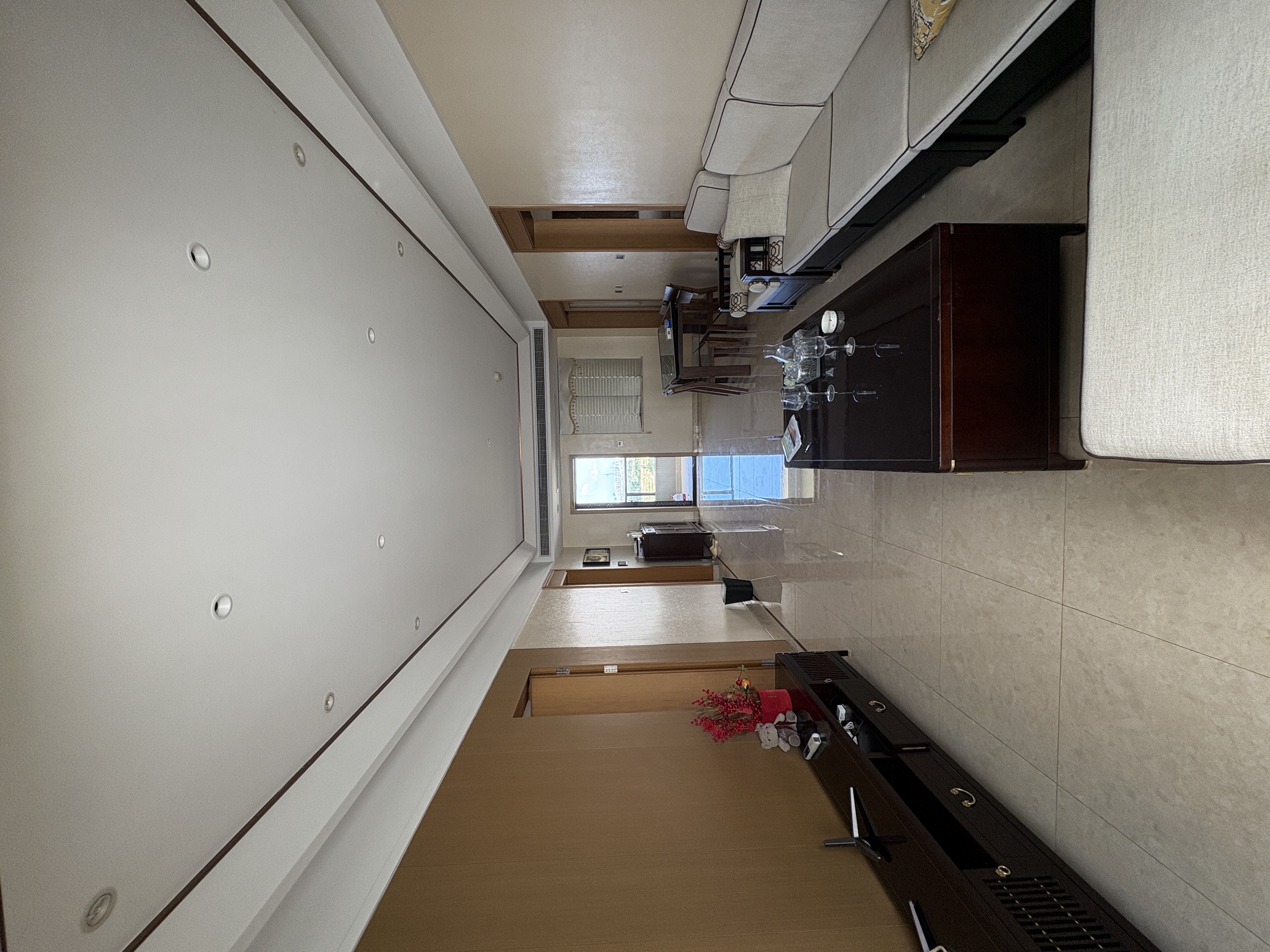 融创观澜湖公园壹号一期  3室2厅2卫    2900.0元/月室内图