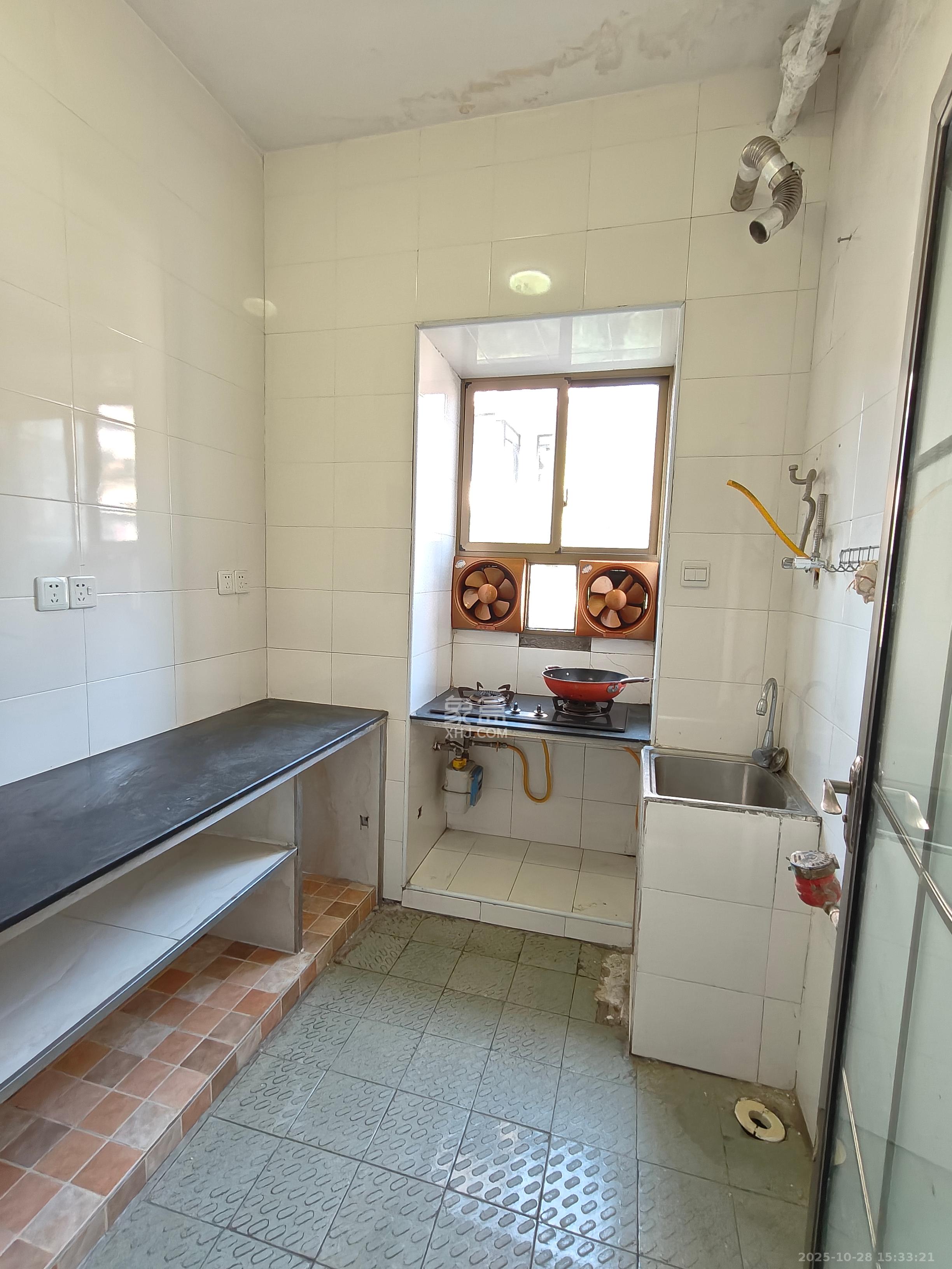 育才学校宿舍（南元宫巷）  2室1厅1卫    1500.0元/月室内图