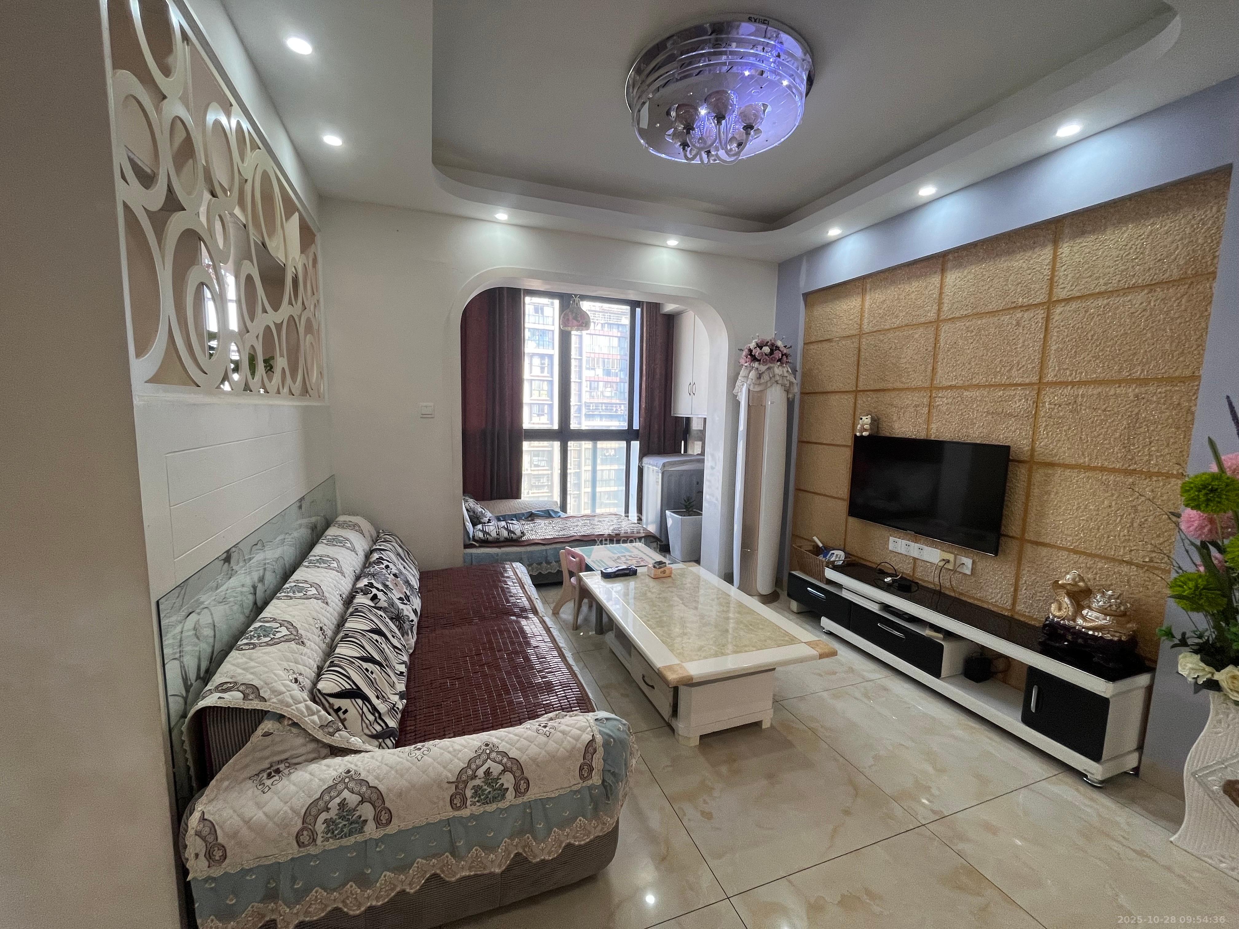 城南故事家园  3室2厅1卫    2500.0元/月 城南故事家园  3室2厅1卫    2500.0元/月室内图