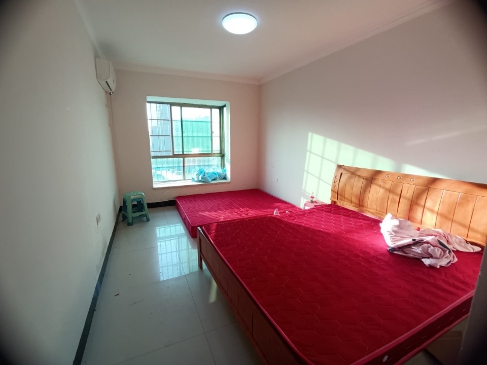 峰景国际  1室0厅0卫    2300.0元/月 峰景国际  1室0厅0卫    2300.0元/月室内图