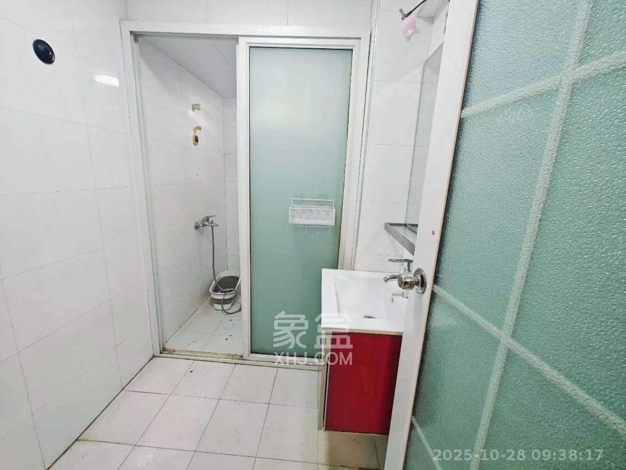 西子花苑  1室2厅2卫    2800.0元/月室内图