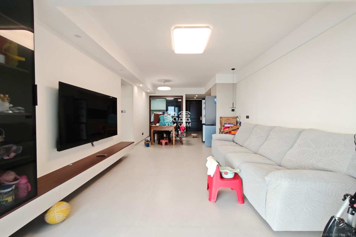 碧桂园智慧城市 3室2厅2卫 2400.0元/月 碧桂园智慧城市 3室2厅2卫 2400.0元/月室内图