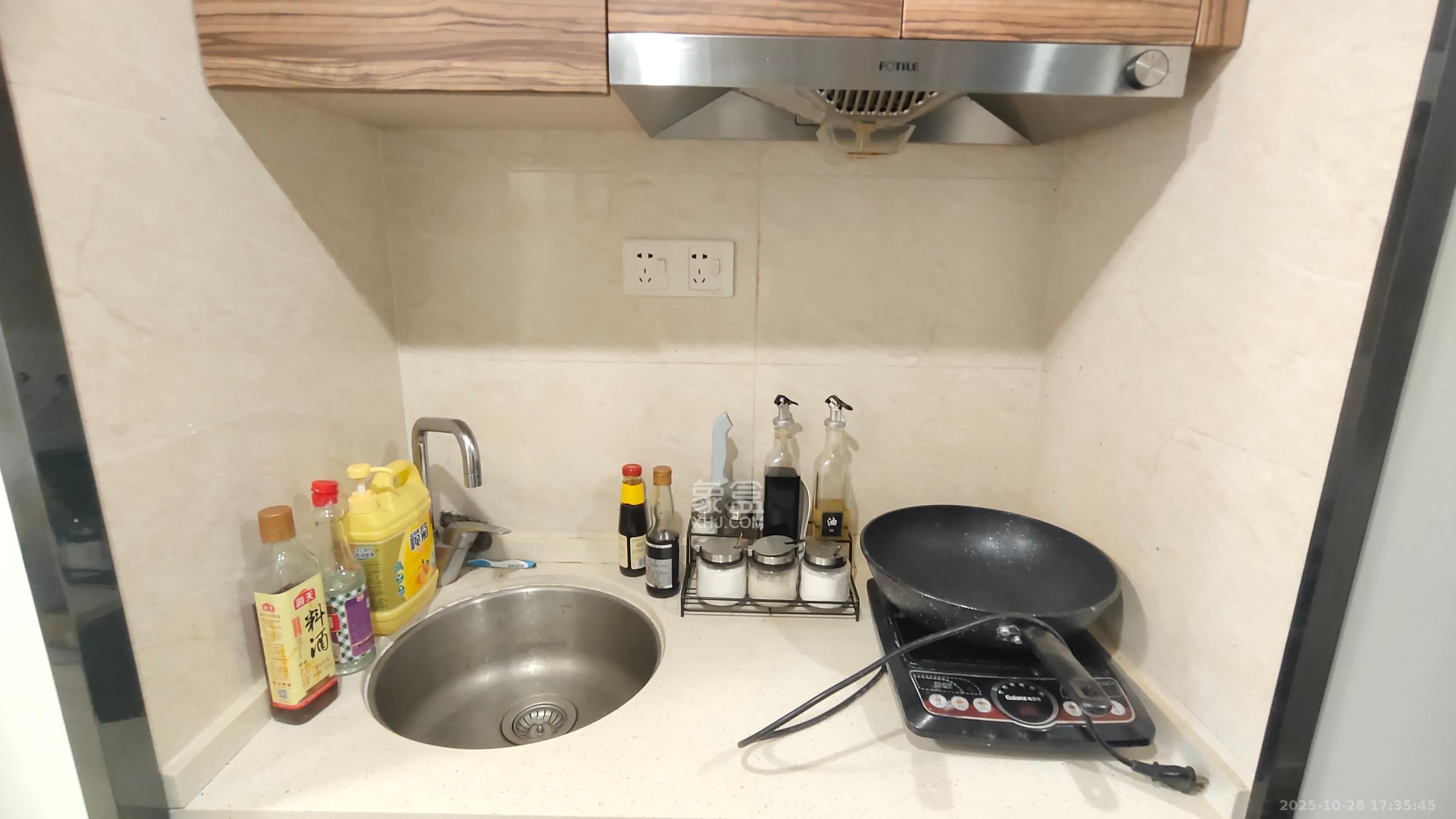 万科金域缇香  1室0厅0卫    1400.0元/月 万科金域缇香  1室0厅0卫    1400.0元/月室内图