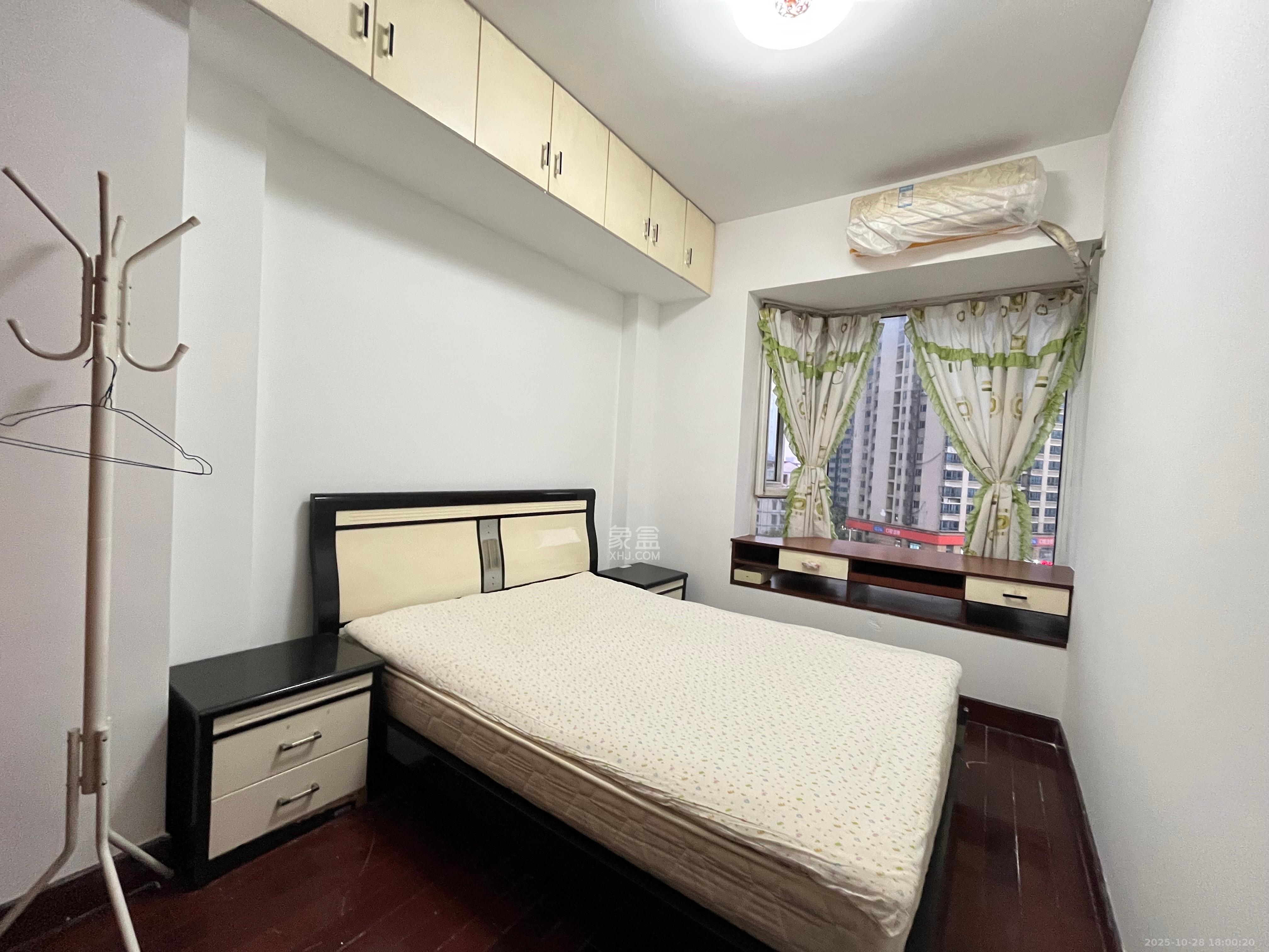 左岸春天 2室2厅1卫 2100.0元/月 左岸春天 2室2厅1卫 2100.0元/月室内图