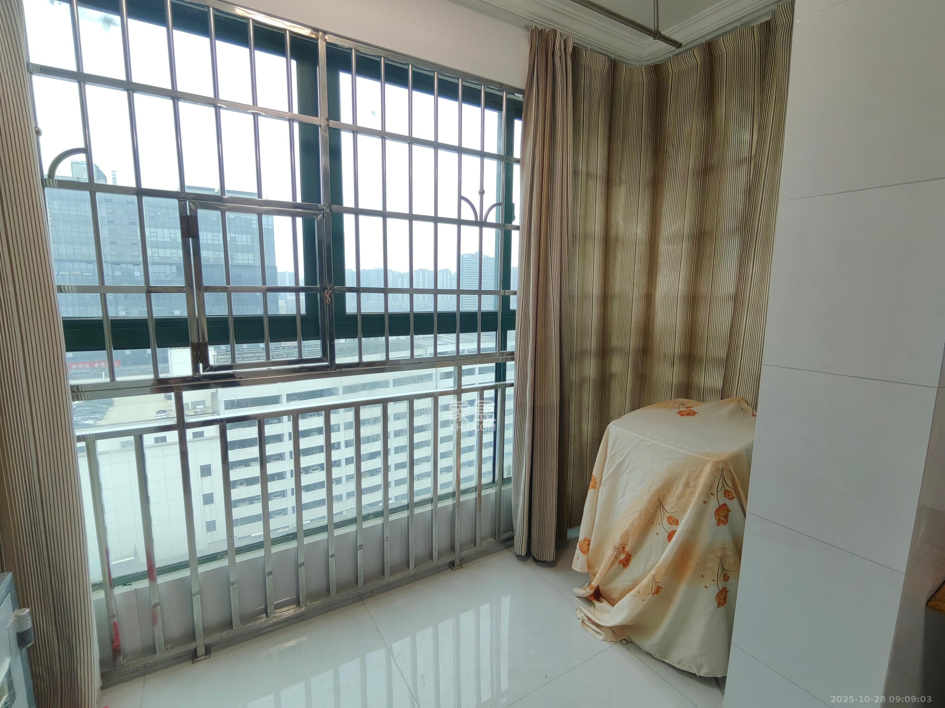 高桥财富大厦  1室1厅1卫    1800.0元/月 高桥财富大厦  1室1厅1卫    1800.0元/月室内图