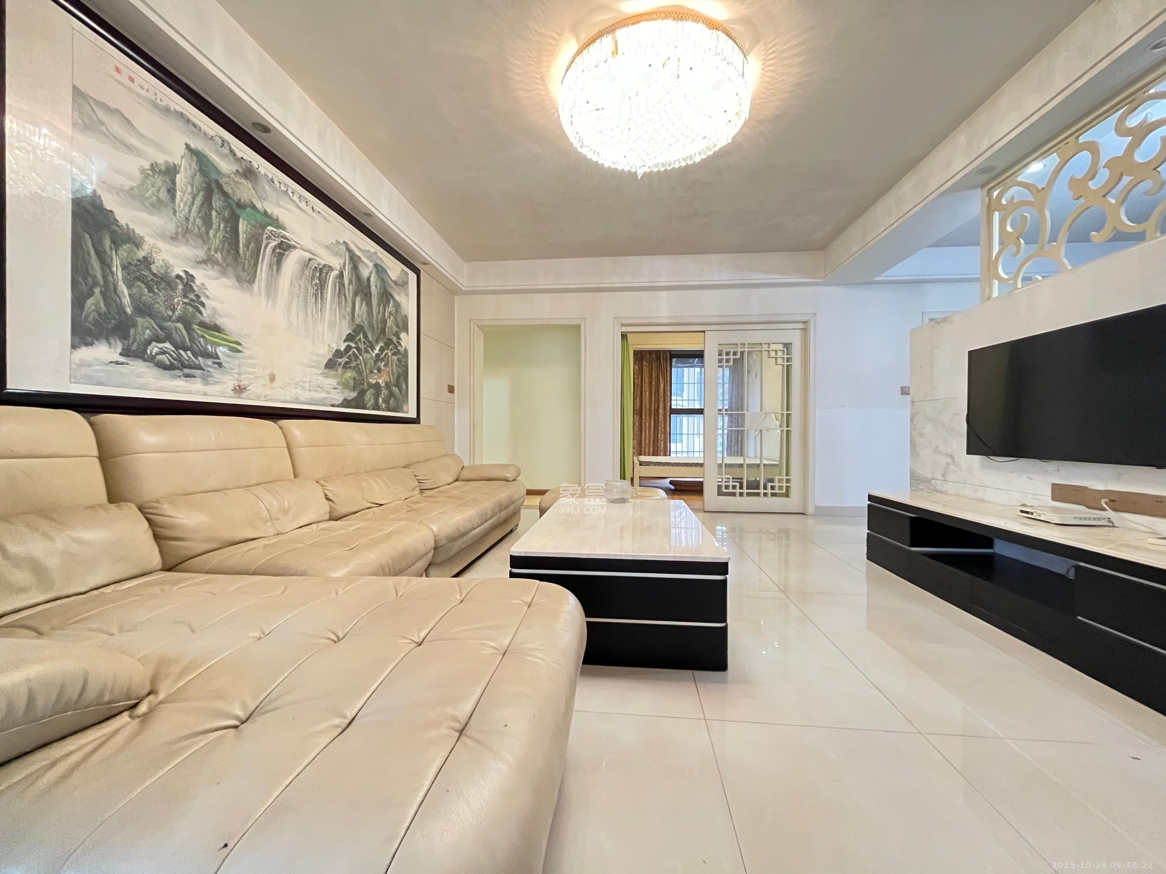 保利麓谷林语C区  4室2厅2卫    4000.0元/月室内图