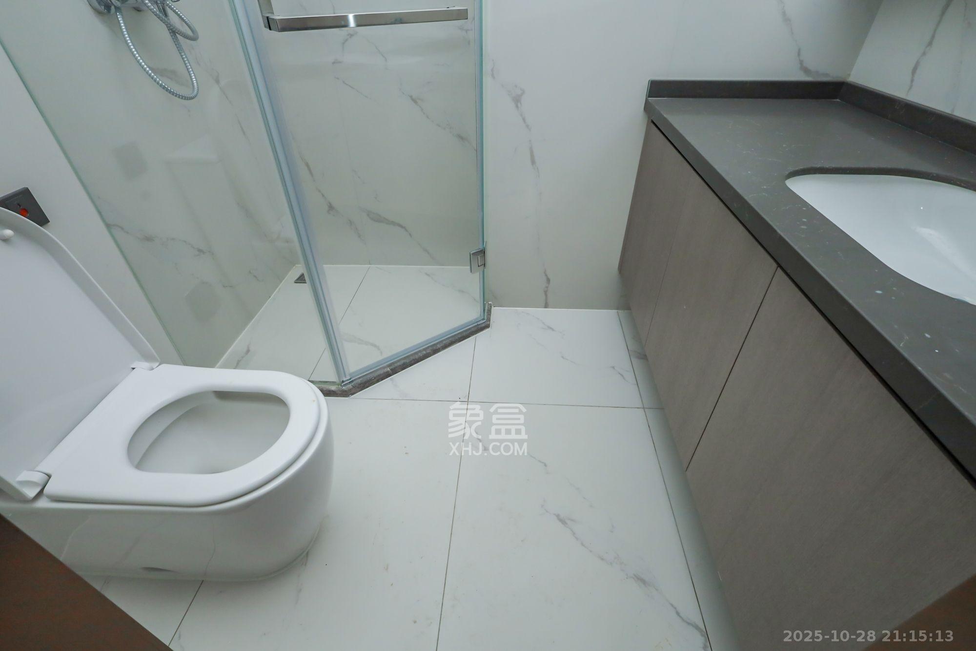 长沙悦府（华润万象城）  3室2厅3卫    11800.0元/月室内图