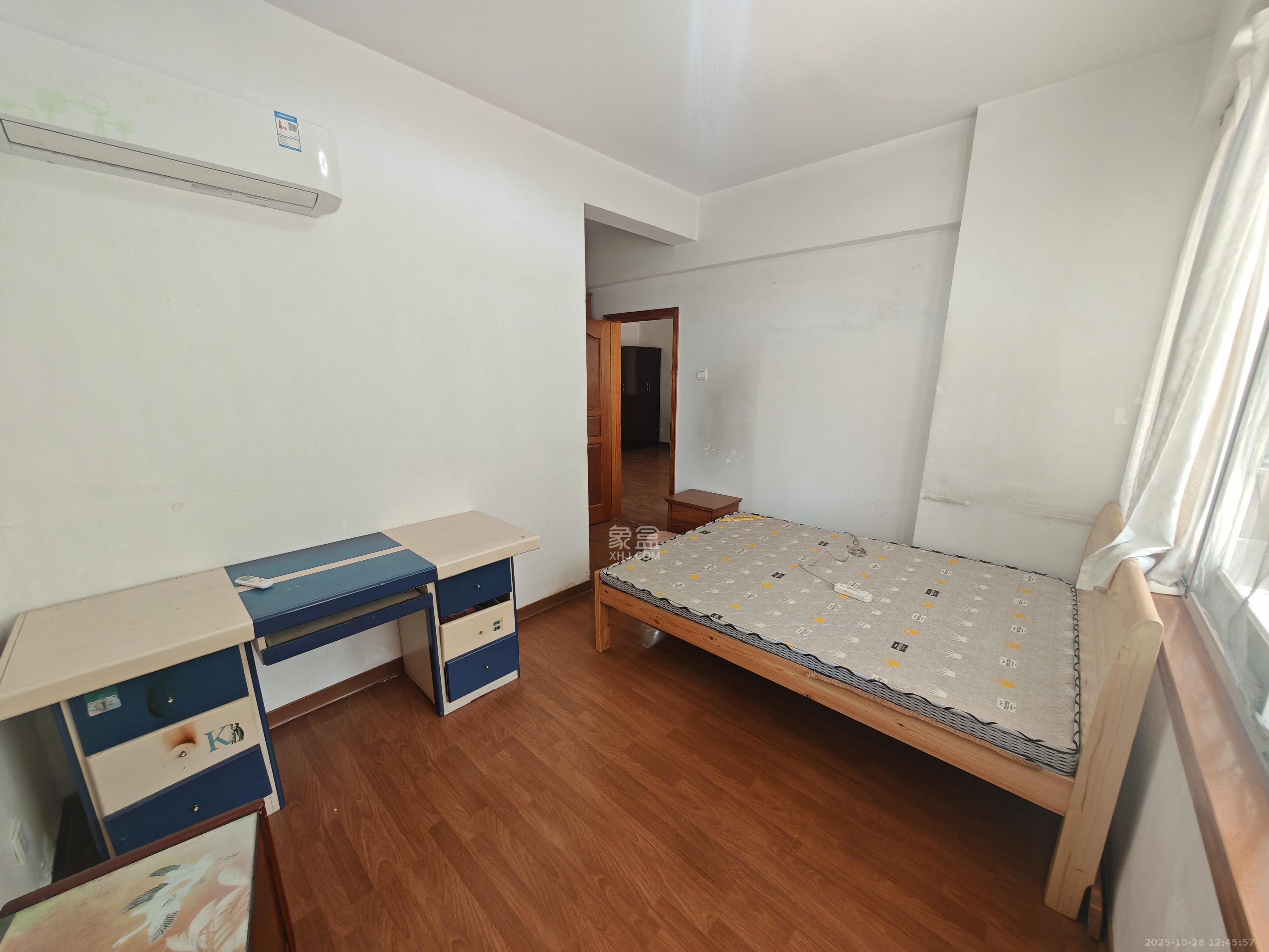 丰泉家园  3室2厅2卫    3000.0元/月 丰泉家园  3室2厅2卫    3000.0元/月室内图