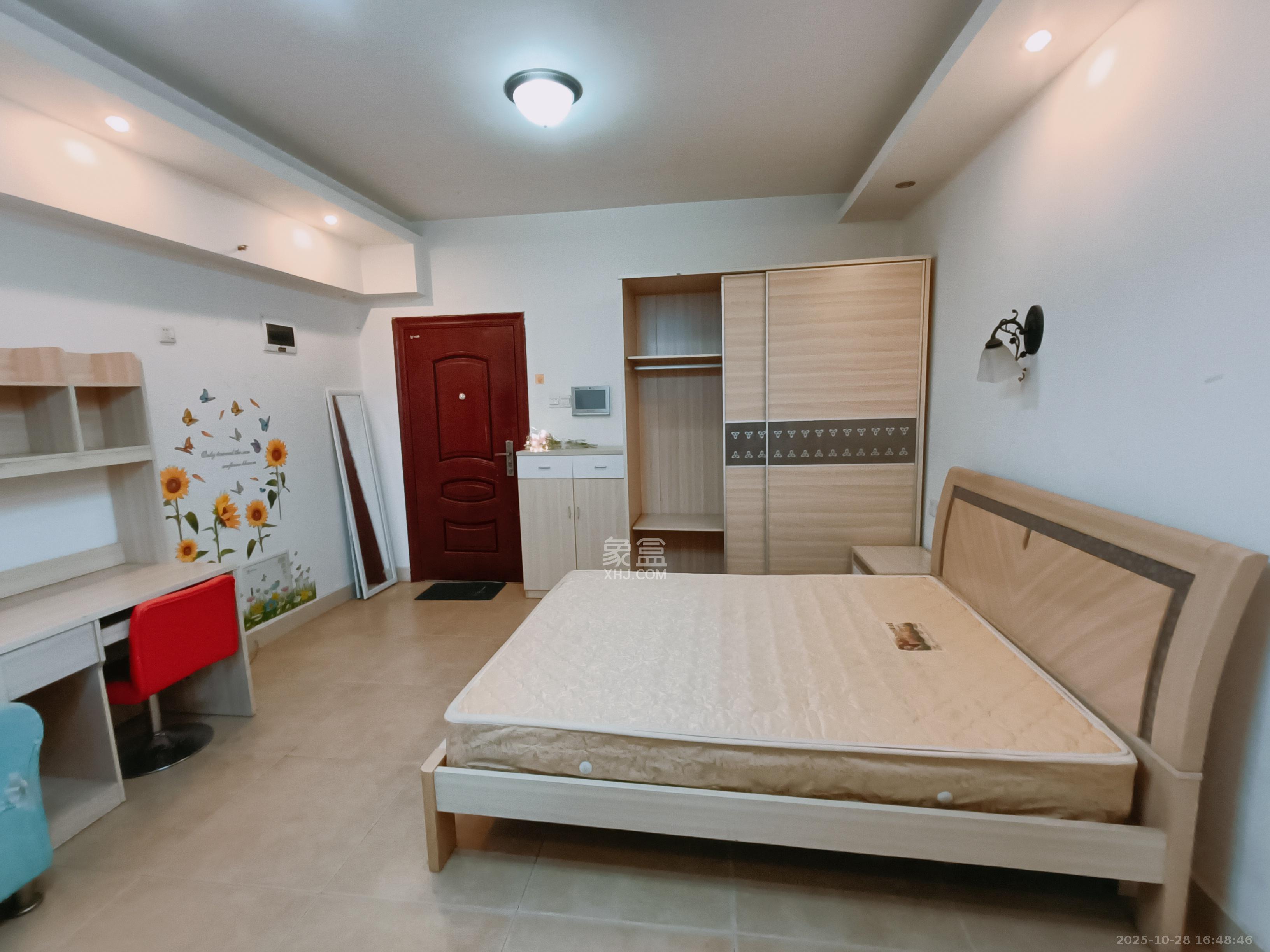 凯轩云顶  1室1厅1卫    1600.0元/月 凯轩云顶  1室1厅1卫    1600.0元/月室内图