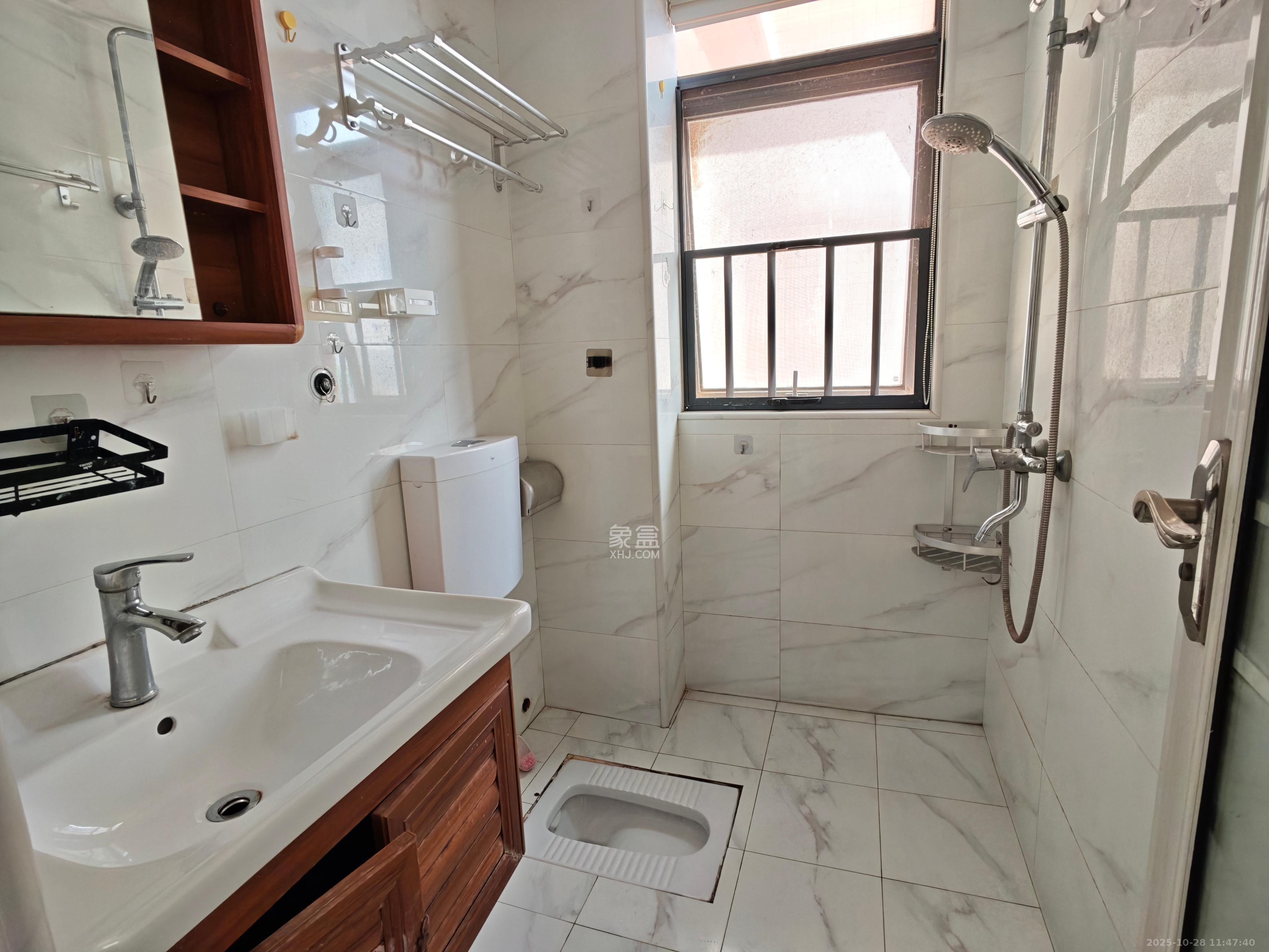 水墨林溪  3室2厅1卫    2400.0元/月室内图