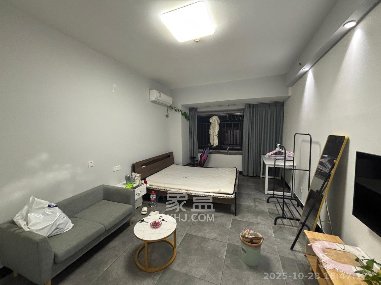 裕天国际商汇中心 1室1厅1卫 1100.0元/月 裕天国际商汇中心 1室1厅1卫 1100.0元/月室内图