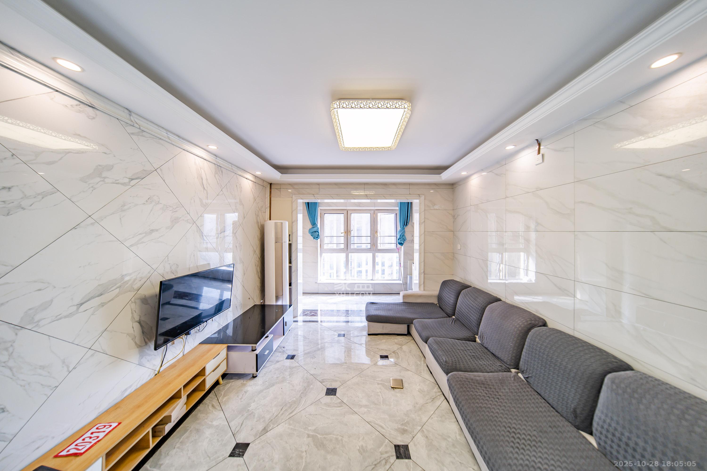 兰亭湾畔  3室2厅1卫    84.0万 兰亭湾畔  3室2厅1卫    84.0万