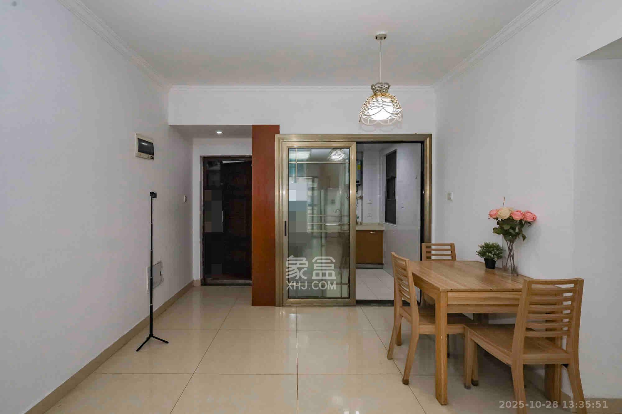 钰龙天下二期（钰龙佳园）  3室2厅2卫    2700.0元/月室内图