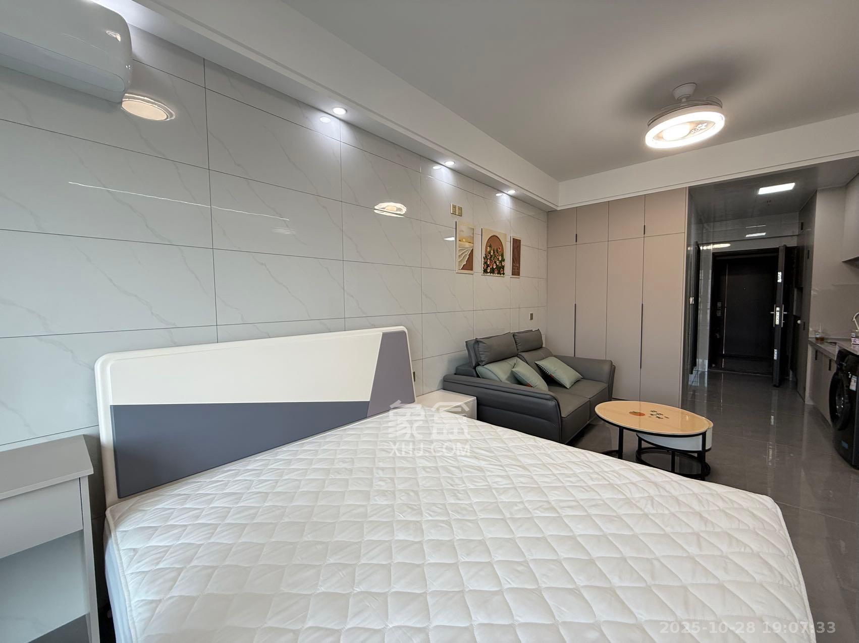 鄱阳汇金中心  1室0厅0卫    1500.0元/月室内图