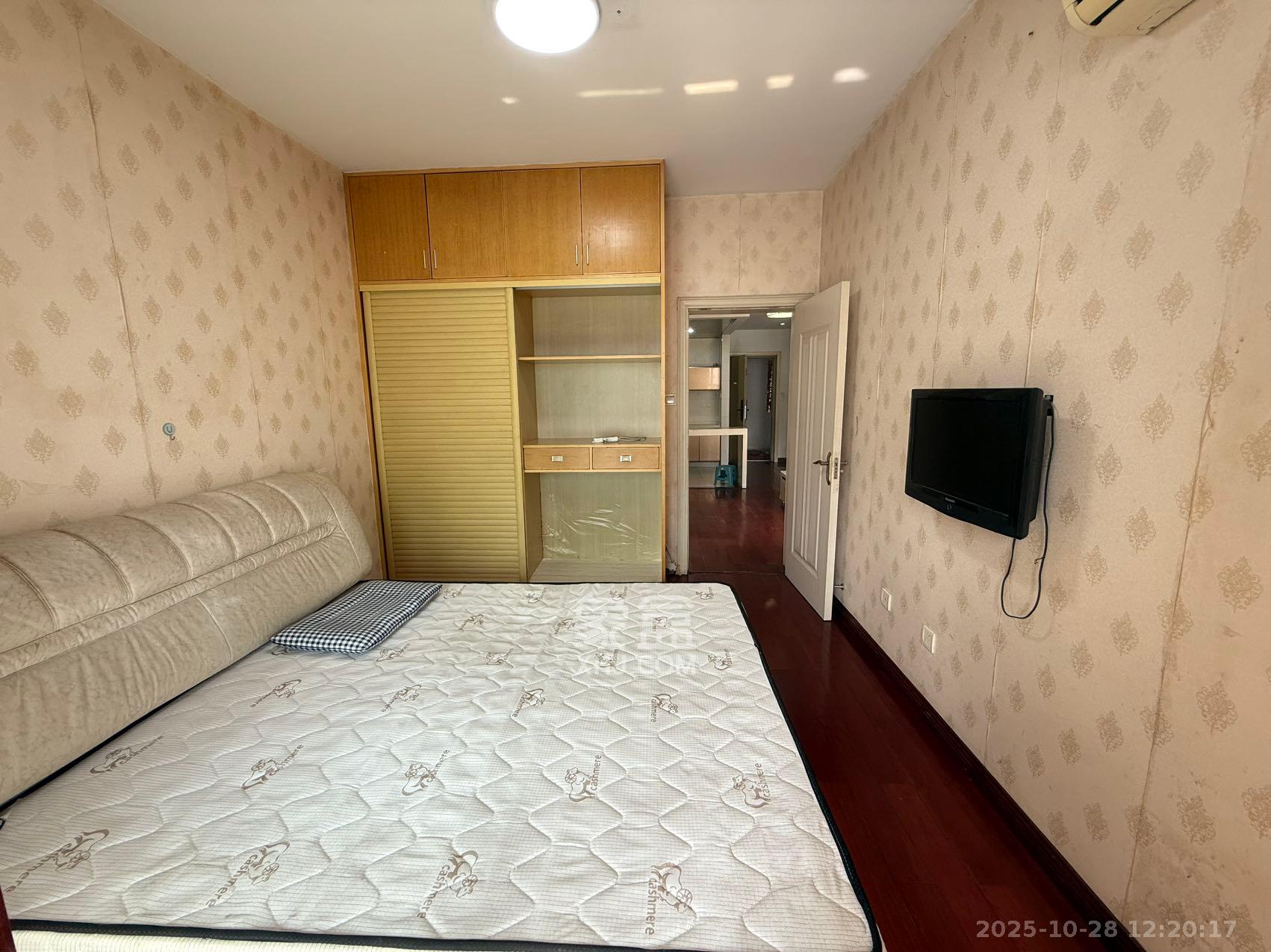 怡海星城 1室1厅1卫 1200.0元/月 怡海星城 1室1厅1卫 1200.0元/月室内图