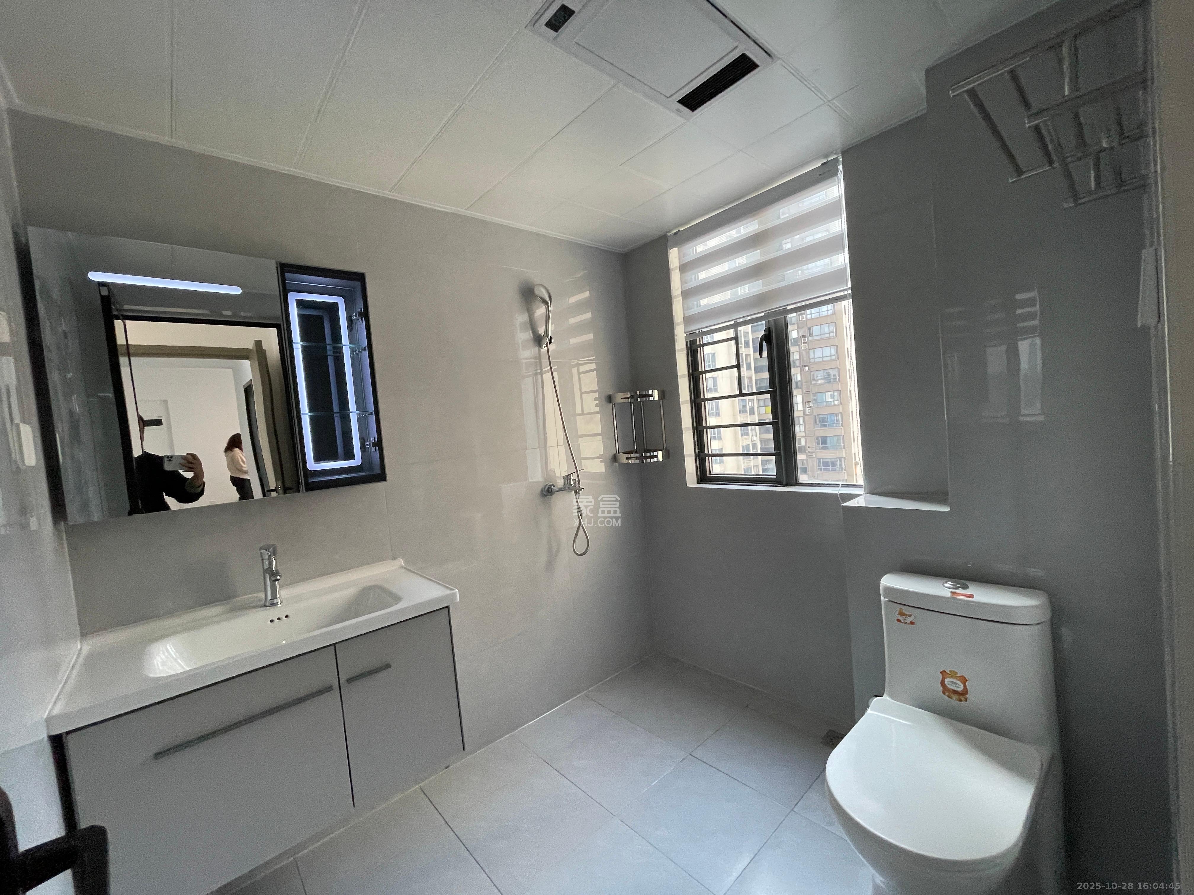 岭福家苑(天心佳苑)  3室1厅2卫    3800.0元/月 岭福家苑(天心佳苑)  3室1厅2卫    3800.0元/月室内图