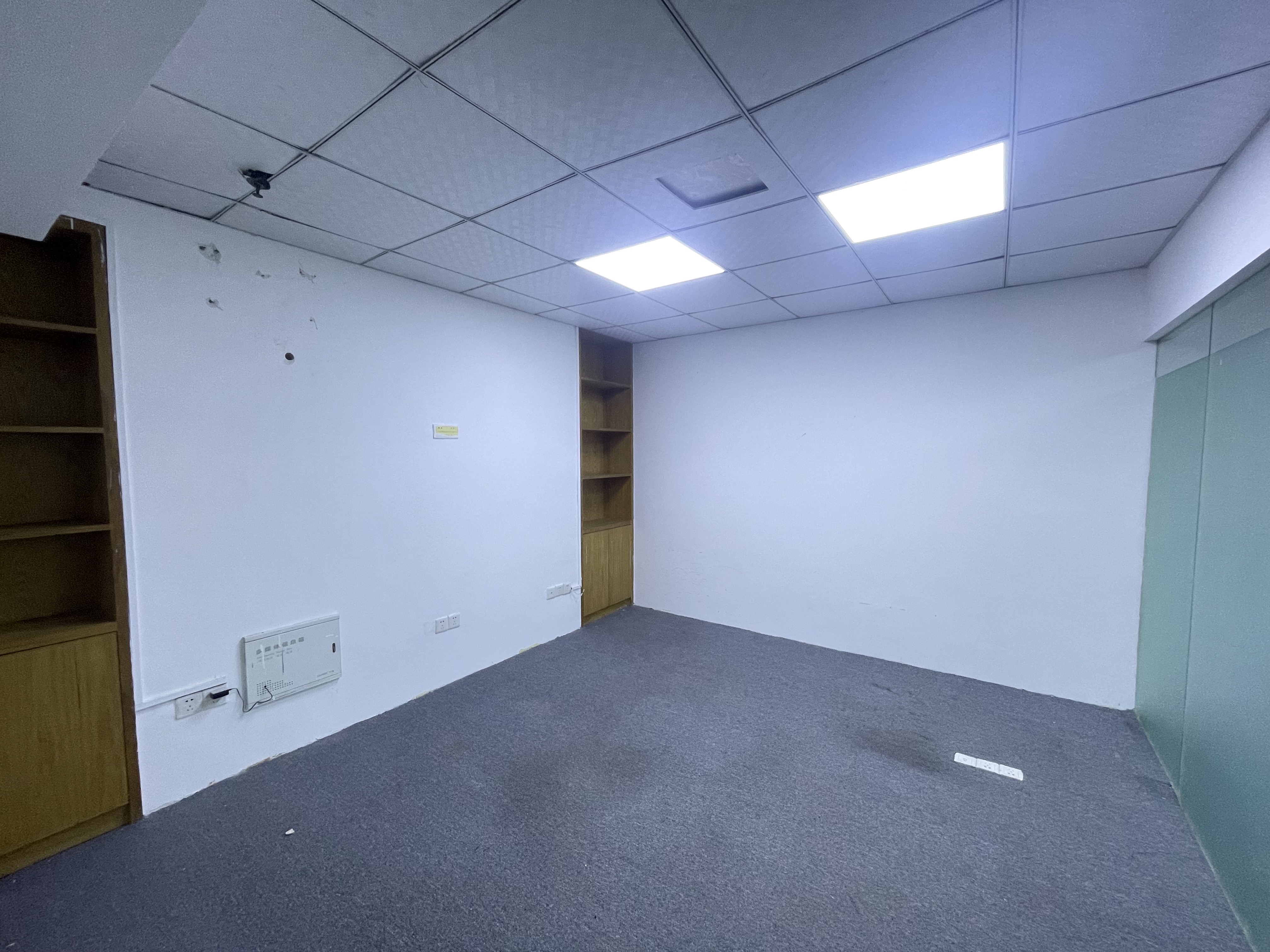 景瑞大厦 1室2厅1卫 8800.0元/月 景瑞大厦 1室2厅1卫 8800.0元/月室内图