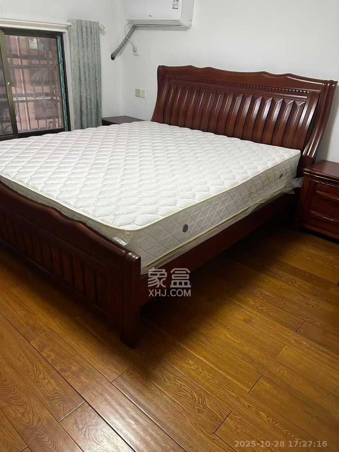 龙塘安置区(龙塘小区) 3室2厅1卫 900.0元/月 龙塘安置区(龙塘小区) 3室2厅1卫 900.0元/月室内图