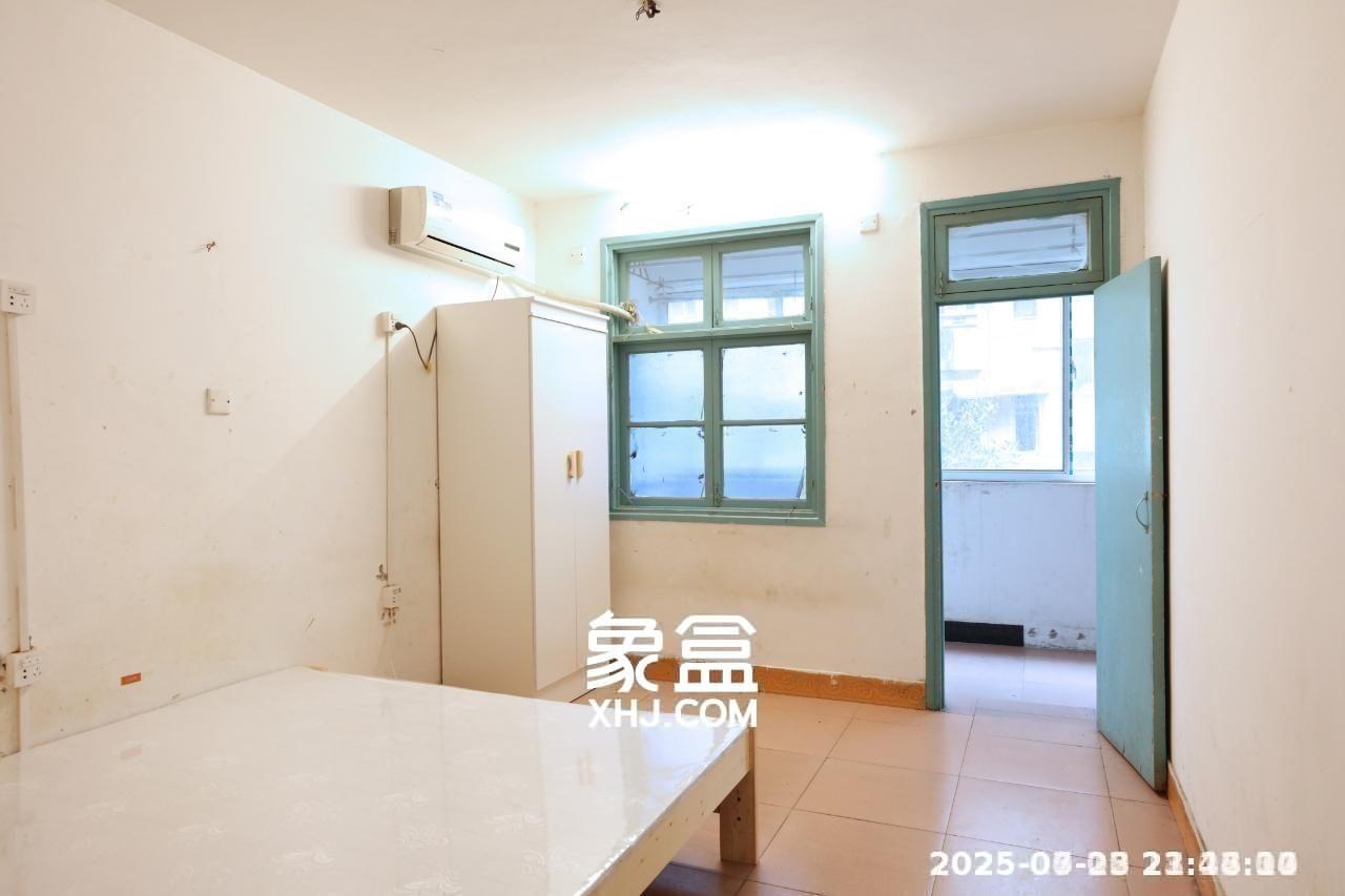 湘绣研究所南院 2室2厅1卫 1500.0元/月 湘绣研究所南院 2室2厅1卫 1500.0元/月室内图