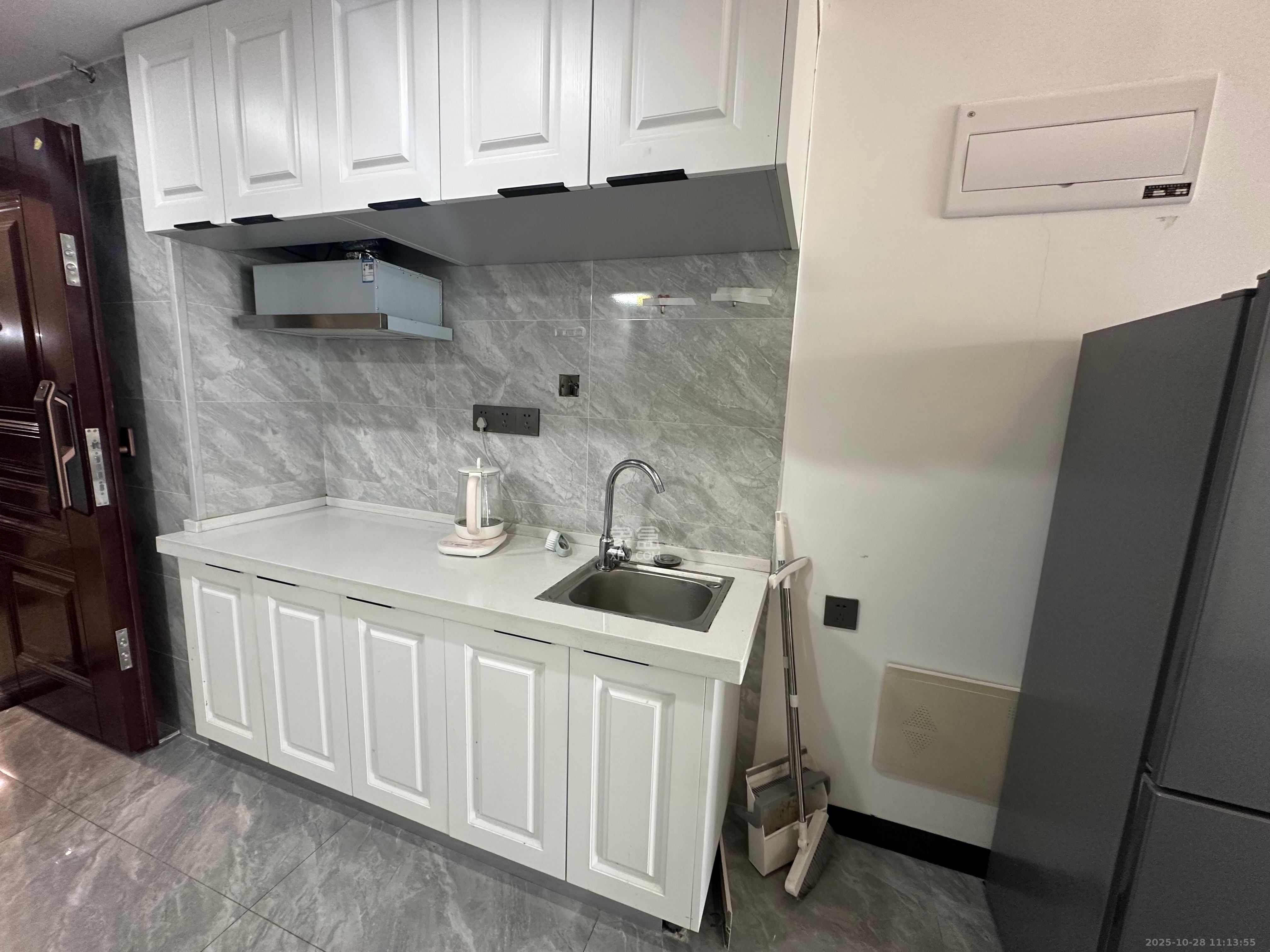 中建嘉和城  1室1厅1卫    1500.0元/月 中建嘉和城  1室1厅1卫    1500.0元/月室内图