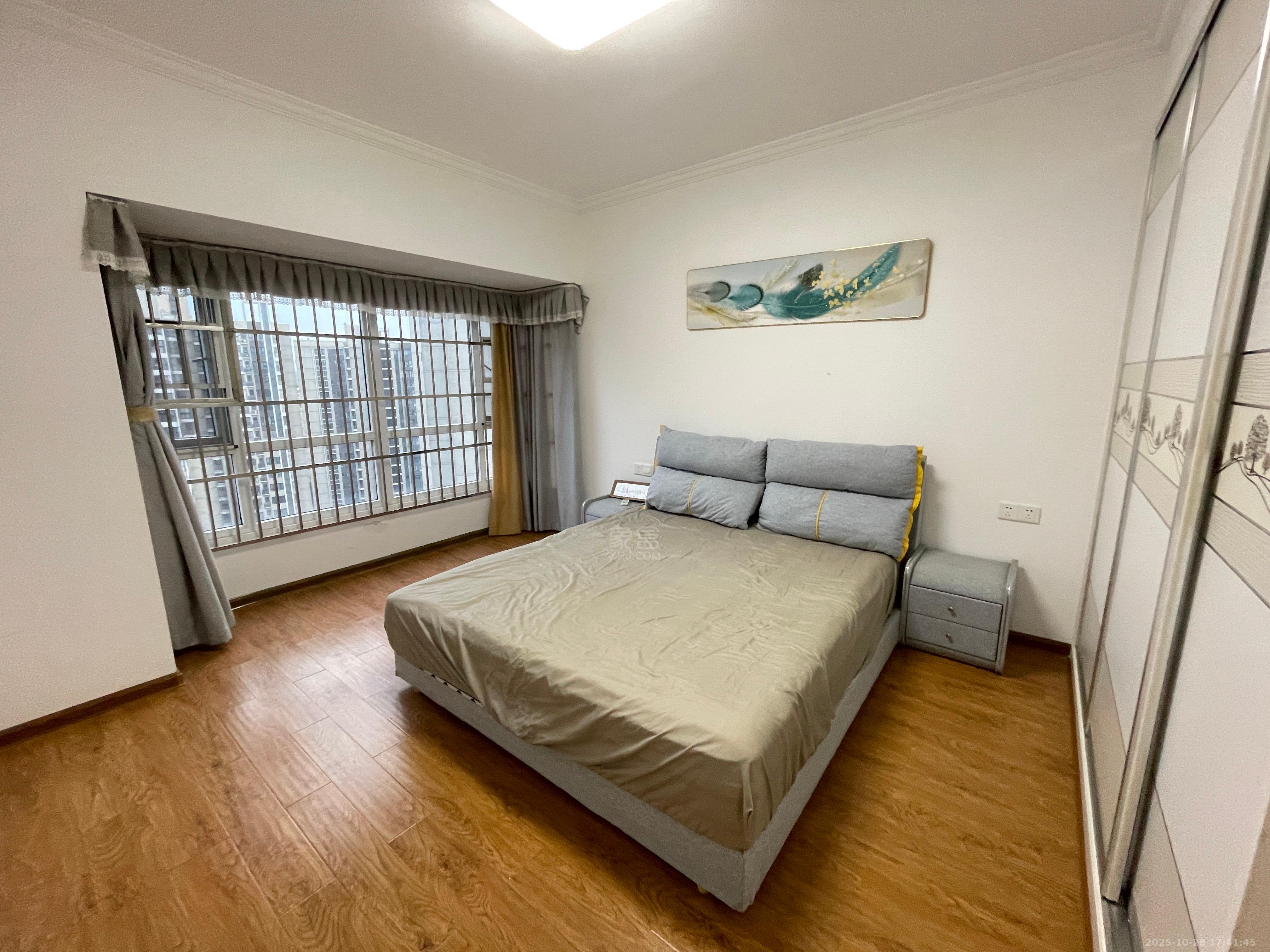 美的城三期 3室2厅2卫 1900.0元/月 美的城三期 3室2厅2卫 1900.0元/月室内图