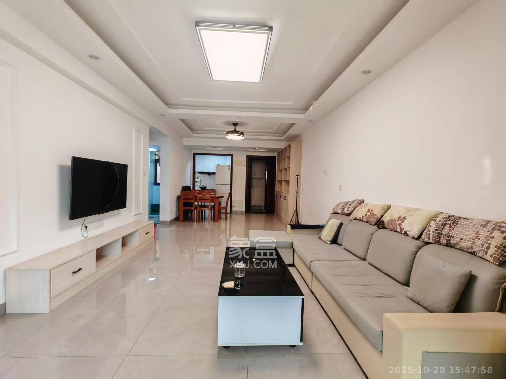 天健城  3室2厅1卫    3500.0元/月室内图