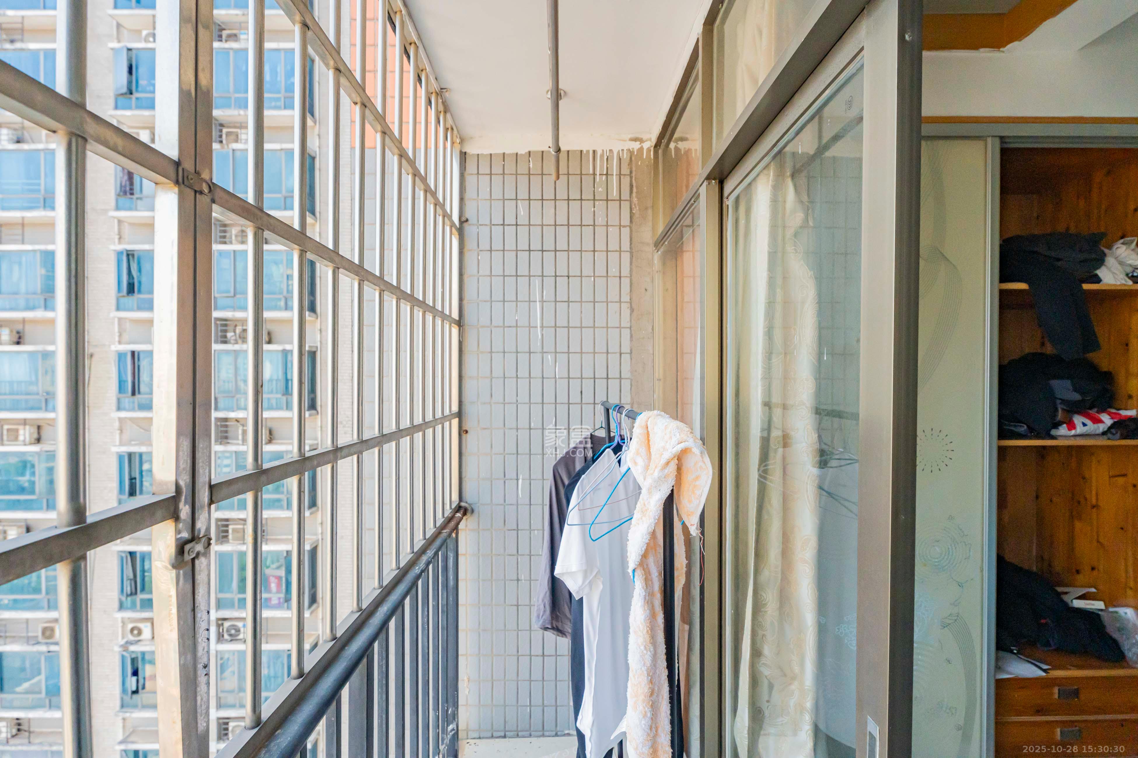 名富公寓 1室1厅1卫 21.0万 名富公寓 1室1厅1卫 21.0万阳台