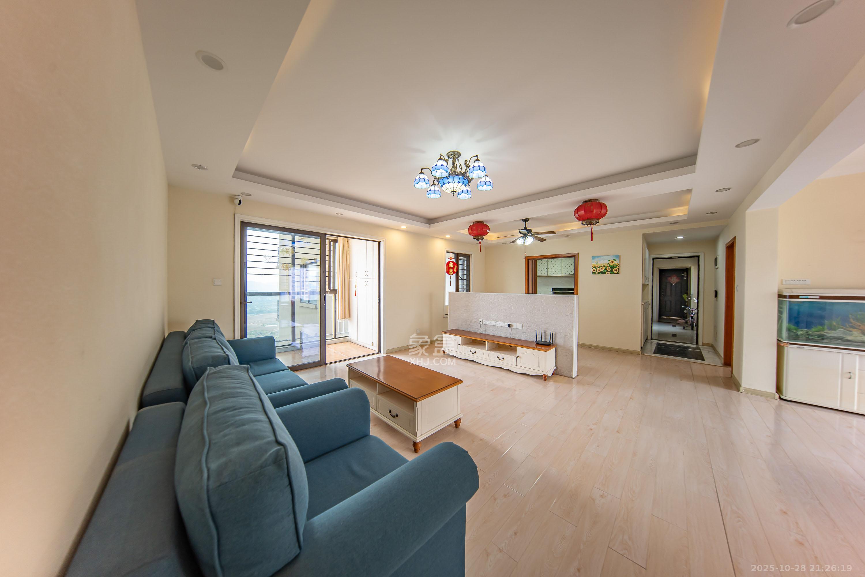 华润橡树湾  4室2厅2卫    105.0万