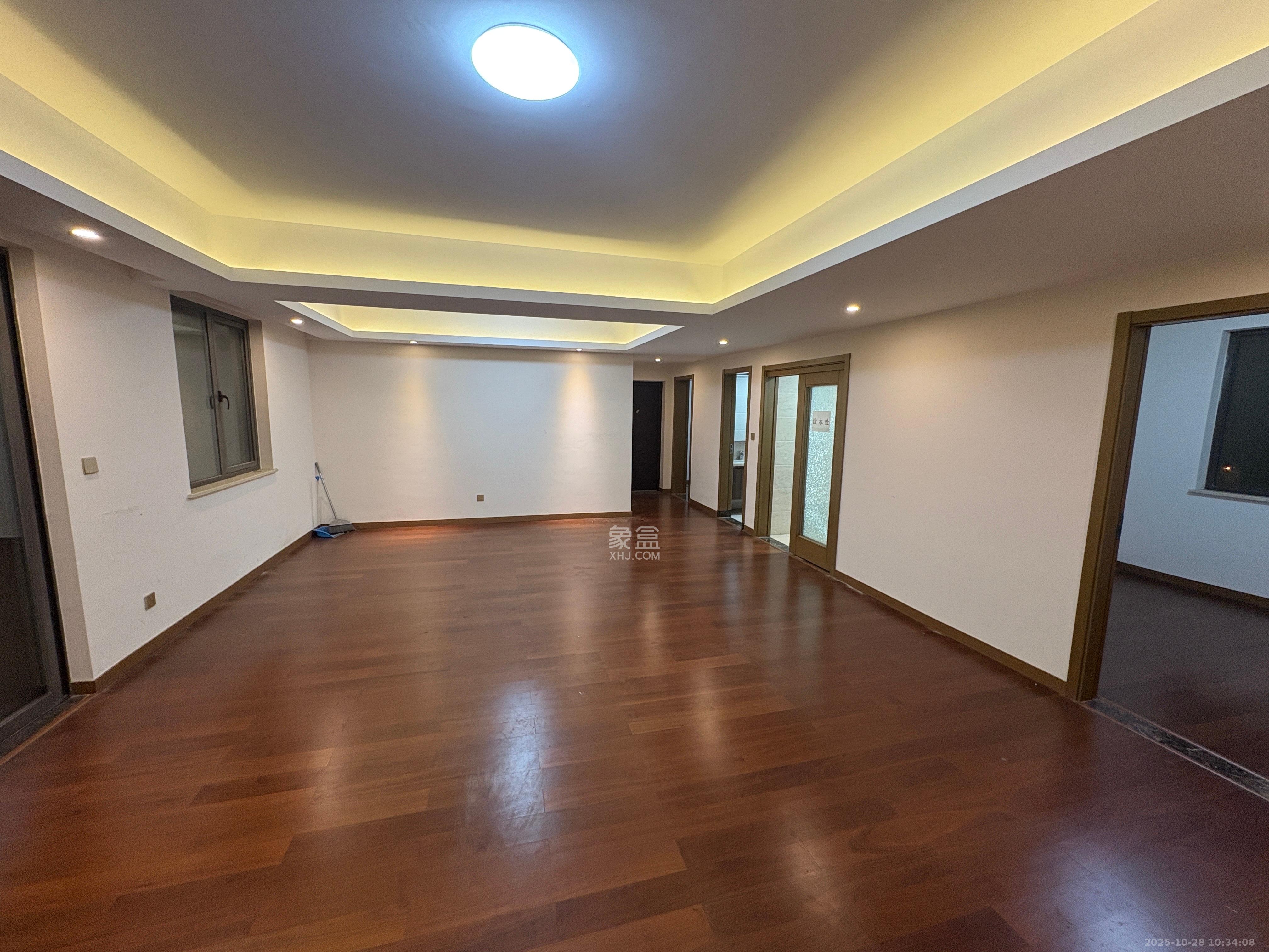 鑫苑芙蓉鑫家  3室2厅2卫    3500.0元/月 鑫苑芙蓉鑫家  3室2厅2卫    3500.0元/月