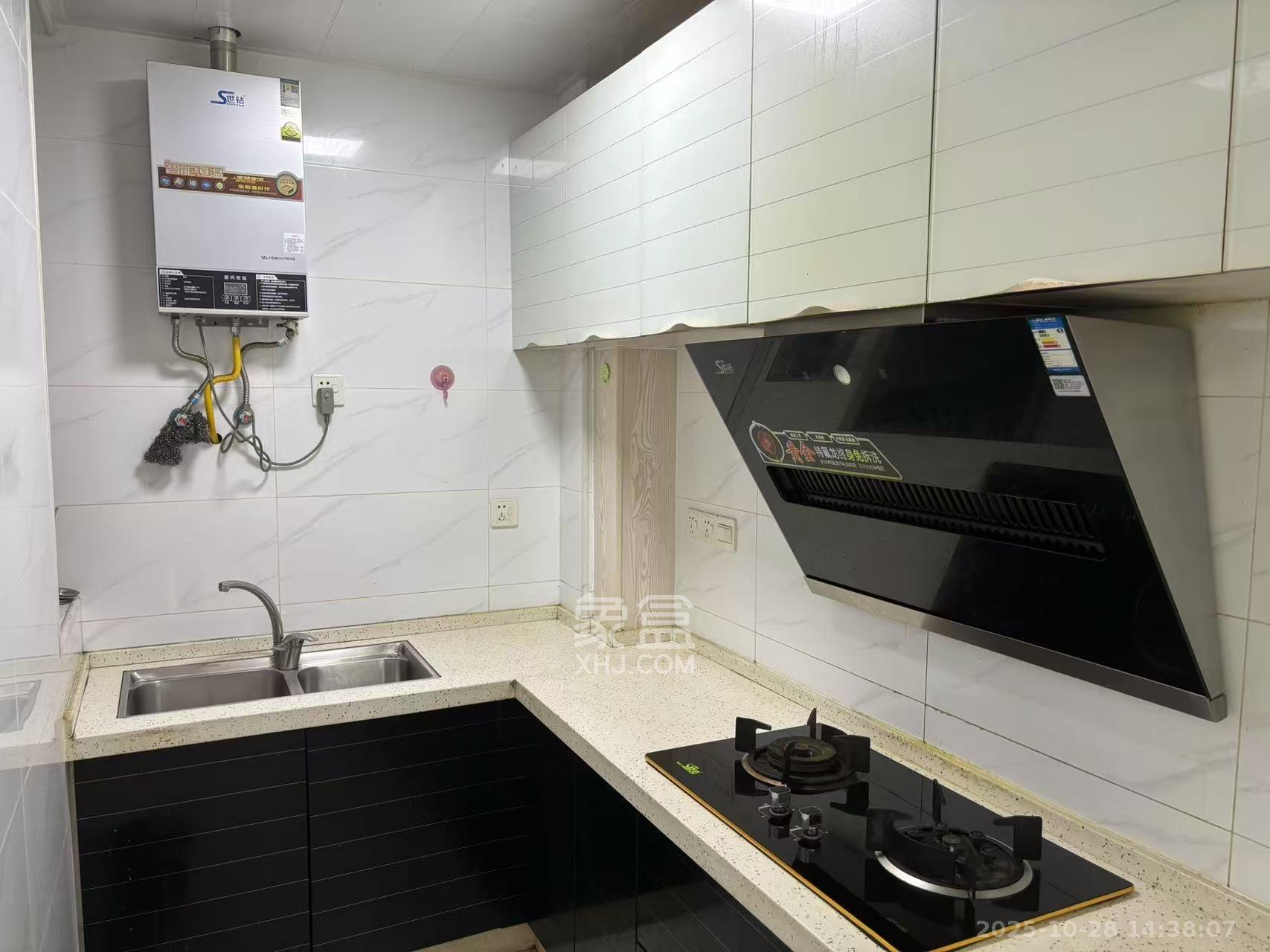 金地三千府(金地湖山樾、金地自在城)  2室2厅1卫    1400.0元/月 金地三千府(金地湖山樾、金地自在城)  2室2厅1卫    1400.0元/月室内图