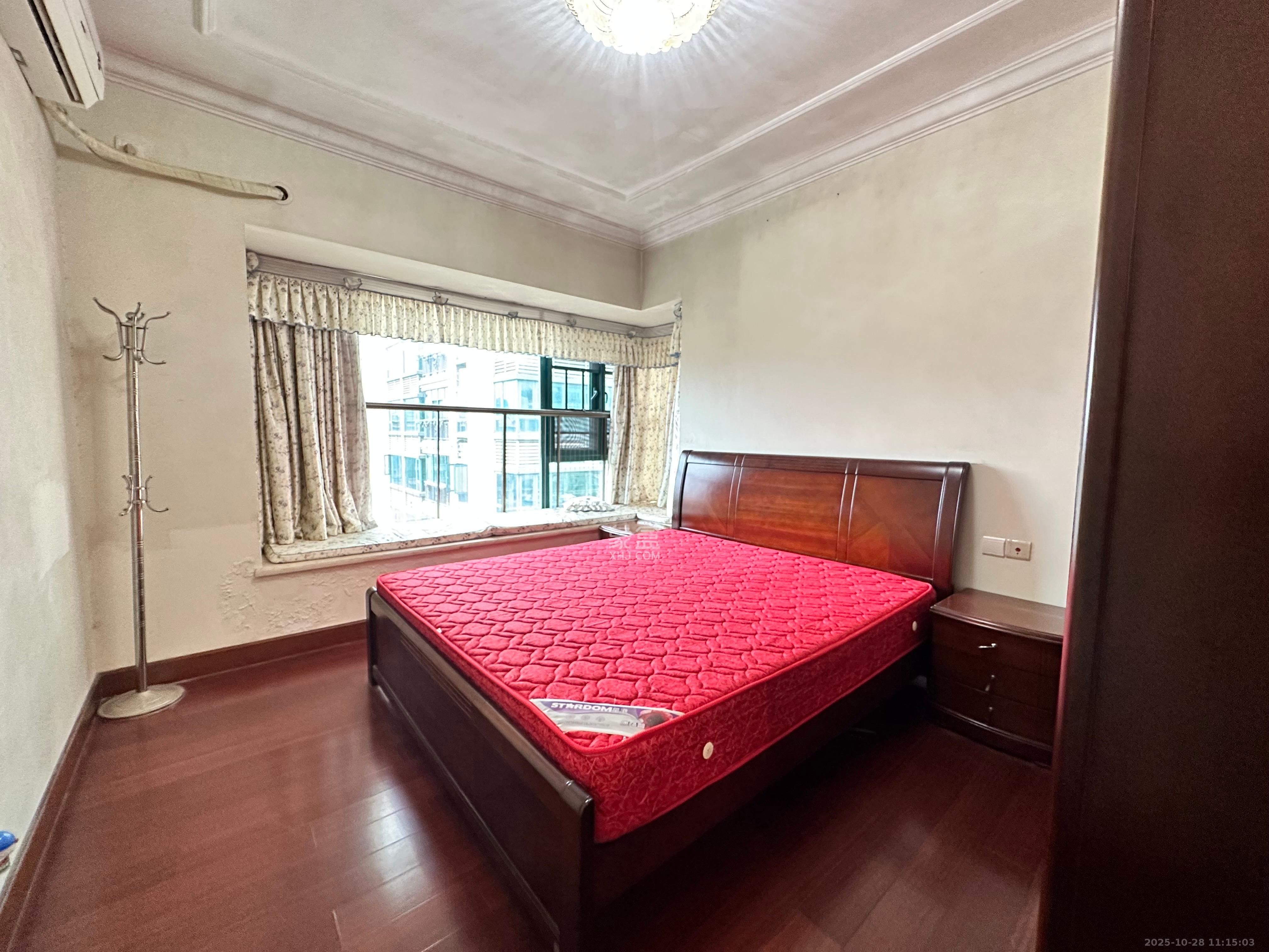 恒大名都  2室2厅1卫    1500.0元/月室内图