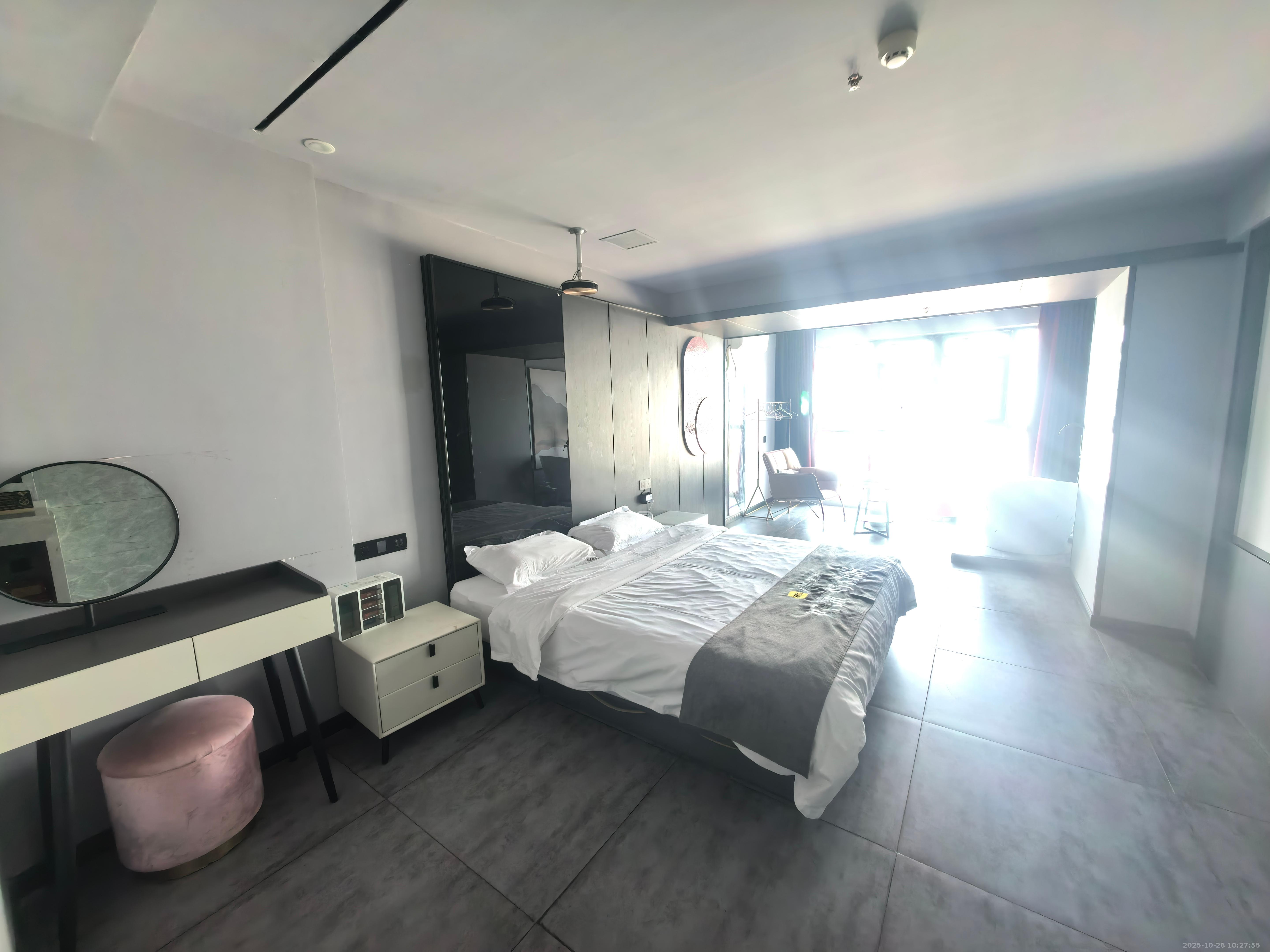 上城金都  7室0厅4卫    11500.0元/月 上城金都  7室0厅4卫    11500.0元/月室内图