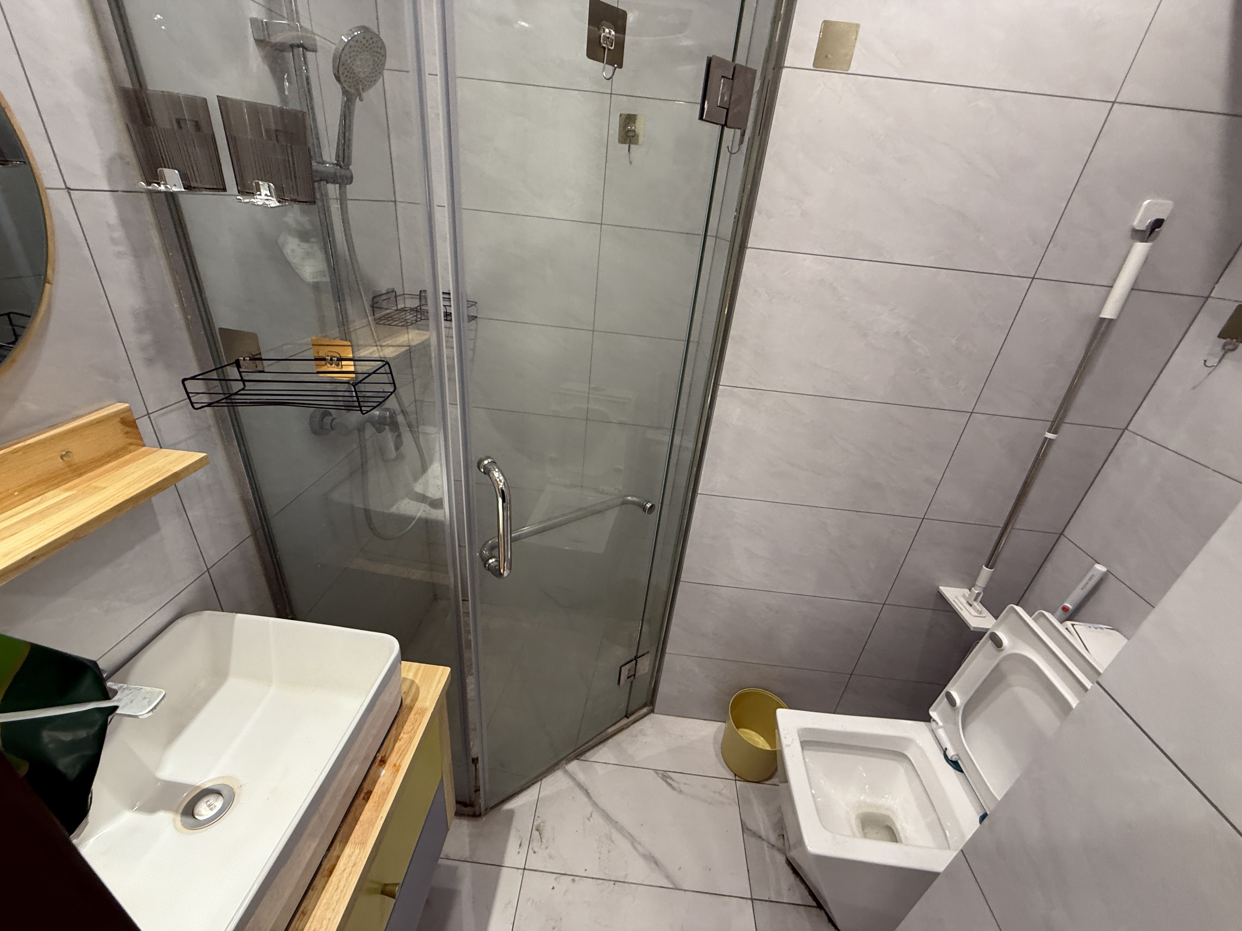 中天鹭鸶湾三期  1室1厅1卫    1400.0元/月室内图