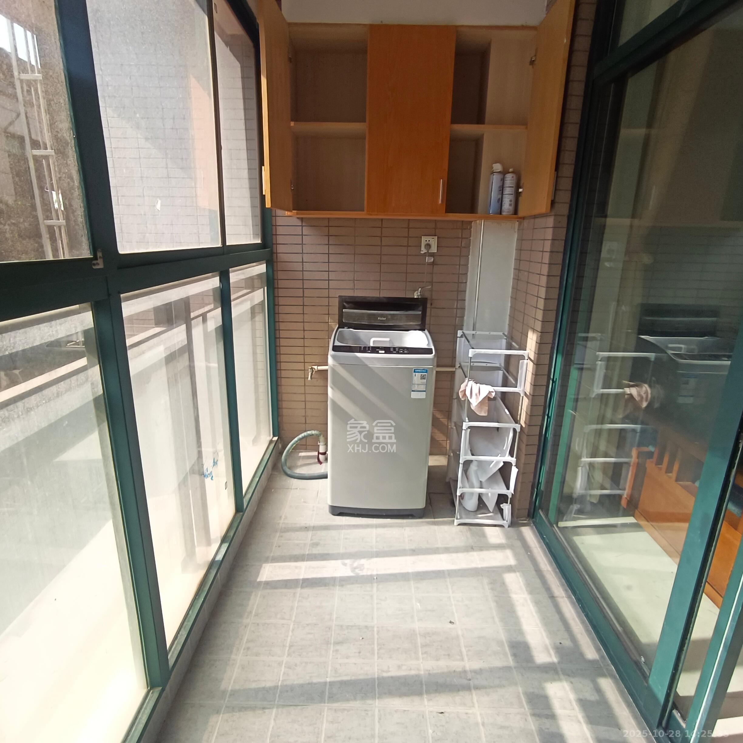 绿洲花园 2室1厅1卫 2200.0元/月 绿洲花园 2室1厅1卫 2200.0元/月室内图