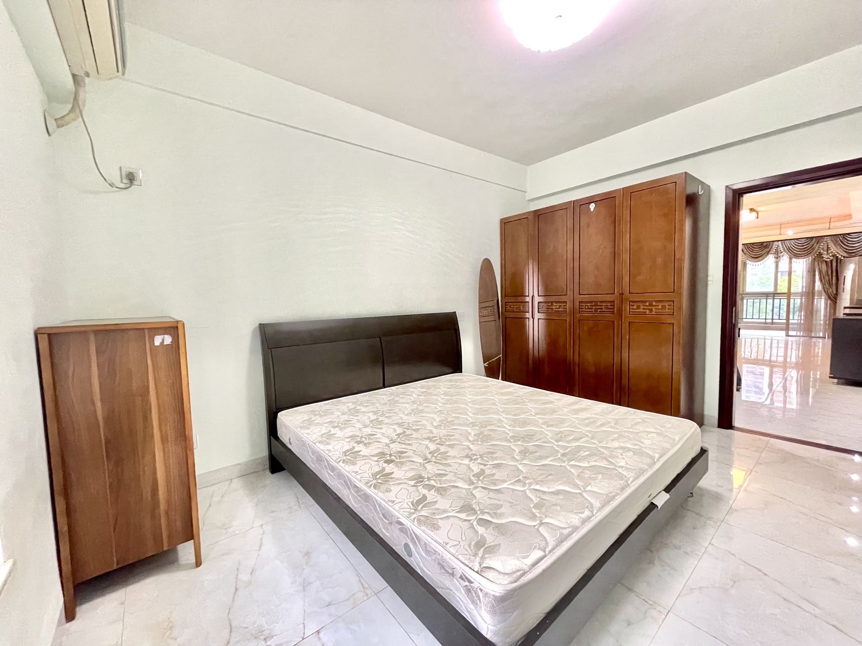 世代雅居  3室2厅2卫    4000.0元/月 世代雅居  3室2厅2卫    4000.0元/月室内图