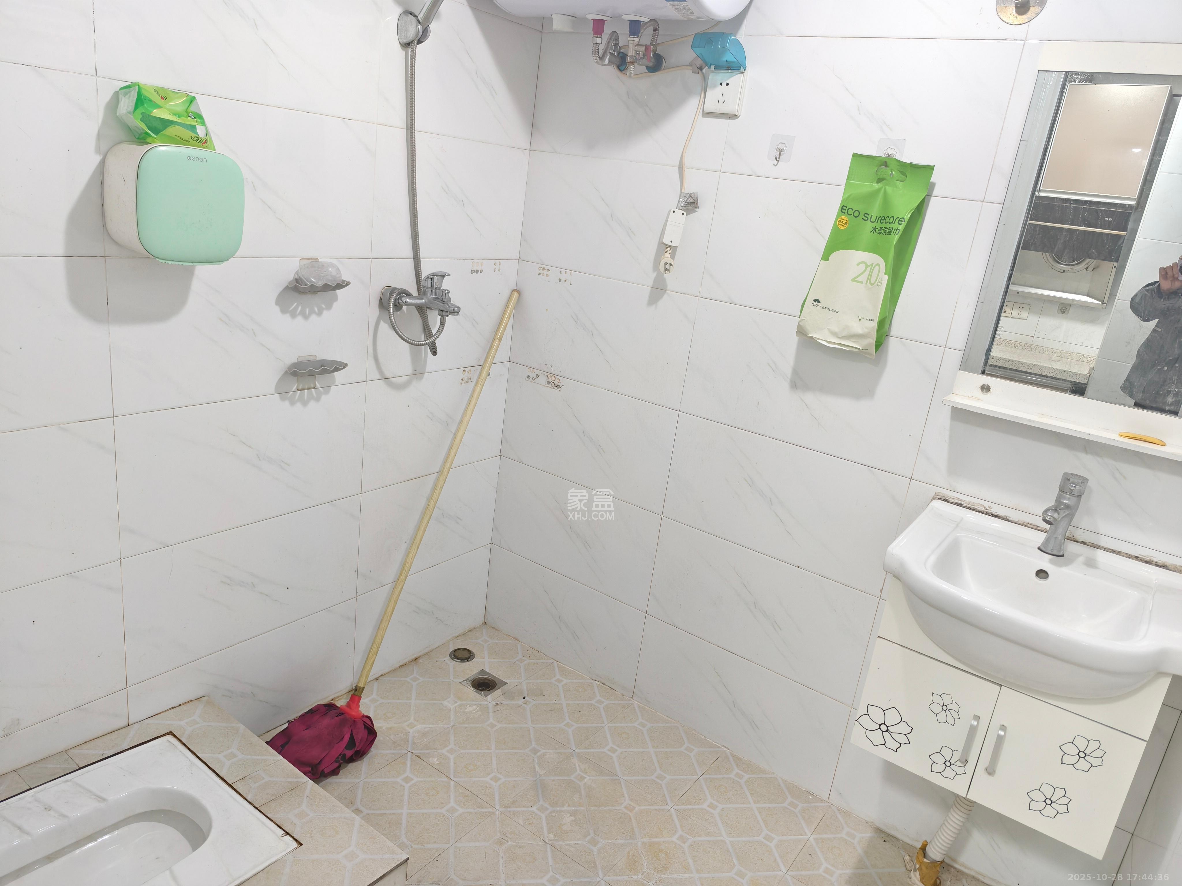 钰龙天下二期(钰龙佳园) 1室1厅1卫 1050.0元/月 钰龙天下二期(钰龙佳园) 1室1厅1卫 1050.0元/月室内图