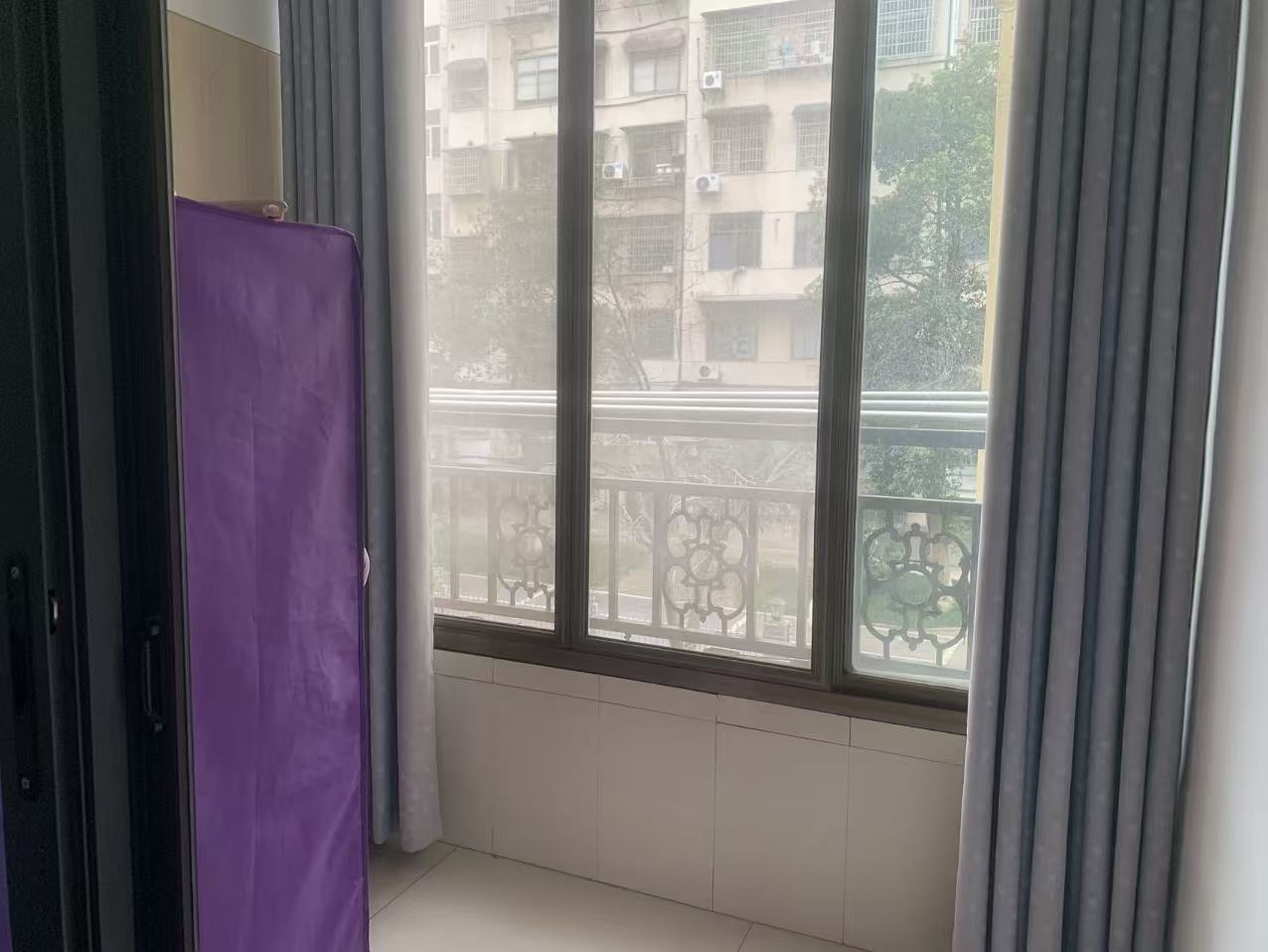 中核缇香名苑  1室2厅1卫    1400.0元/月室内图