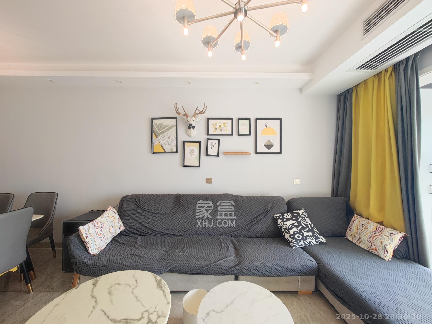 卓越蔚蓝城邦  2室1厅1卫    65.0万 卓越蔚蓝城邦  2室1厅1卫    65.0万客厅