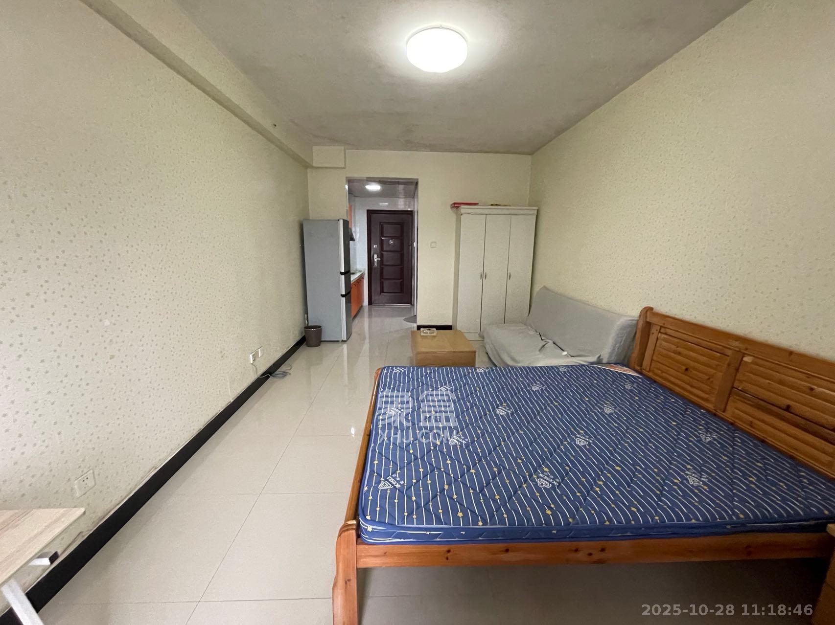 湘府东苑  1室1厅1卫    1000.0元/月 湘府东苑  1室1厅1卫    1000.0元/月室内图