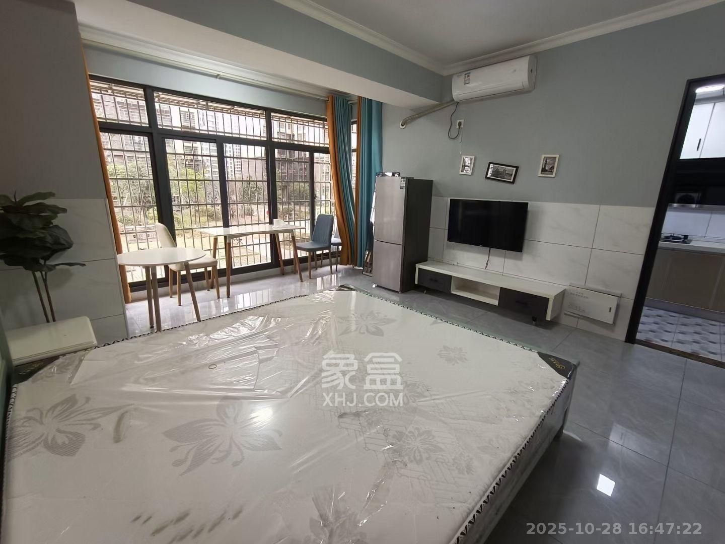 桥头家苑一期  1室1厅1卫    1250.0元/月 桥头家苑一期  1室1厅1卫    1250.0元/月室内图